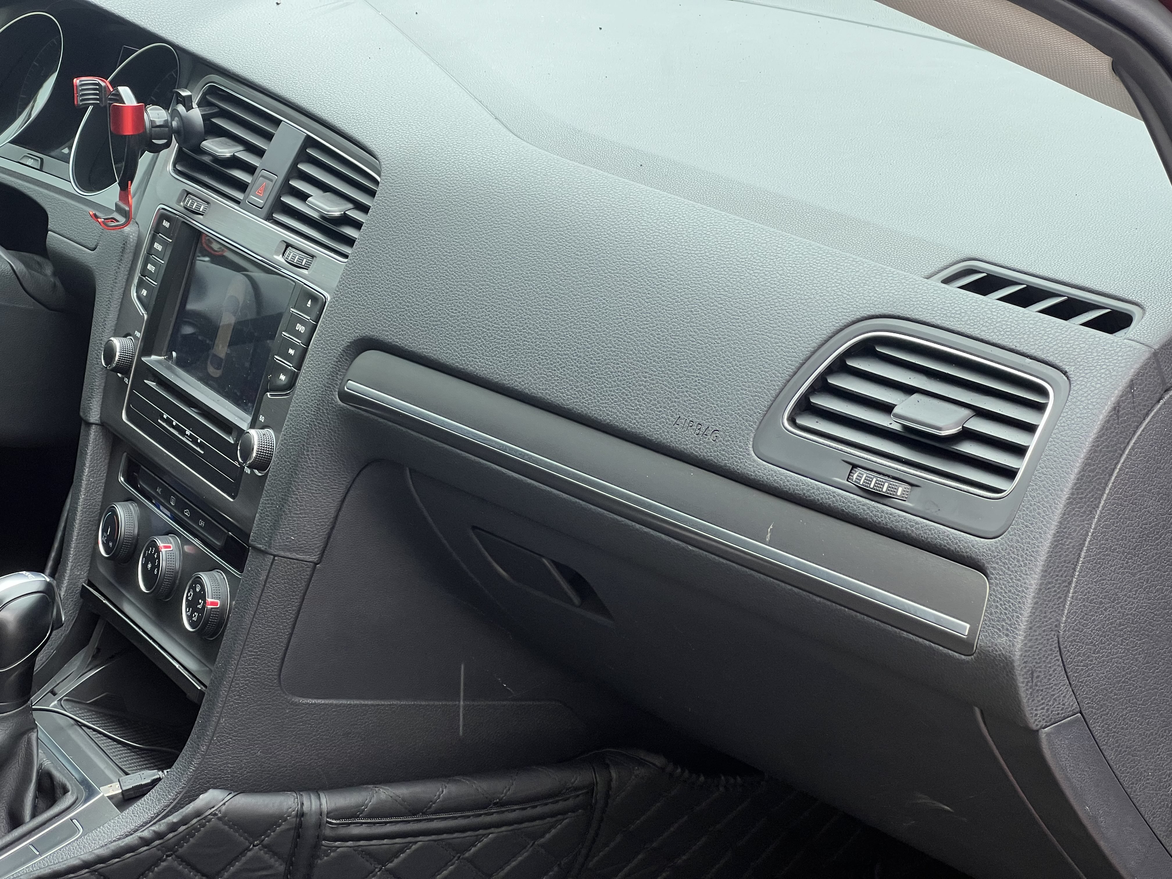 Volkswagen Golf 2016 car image #16
