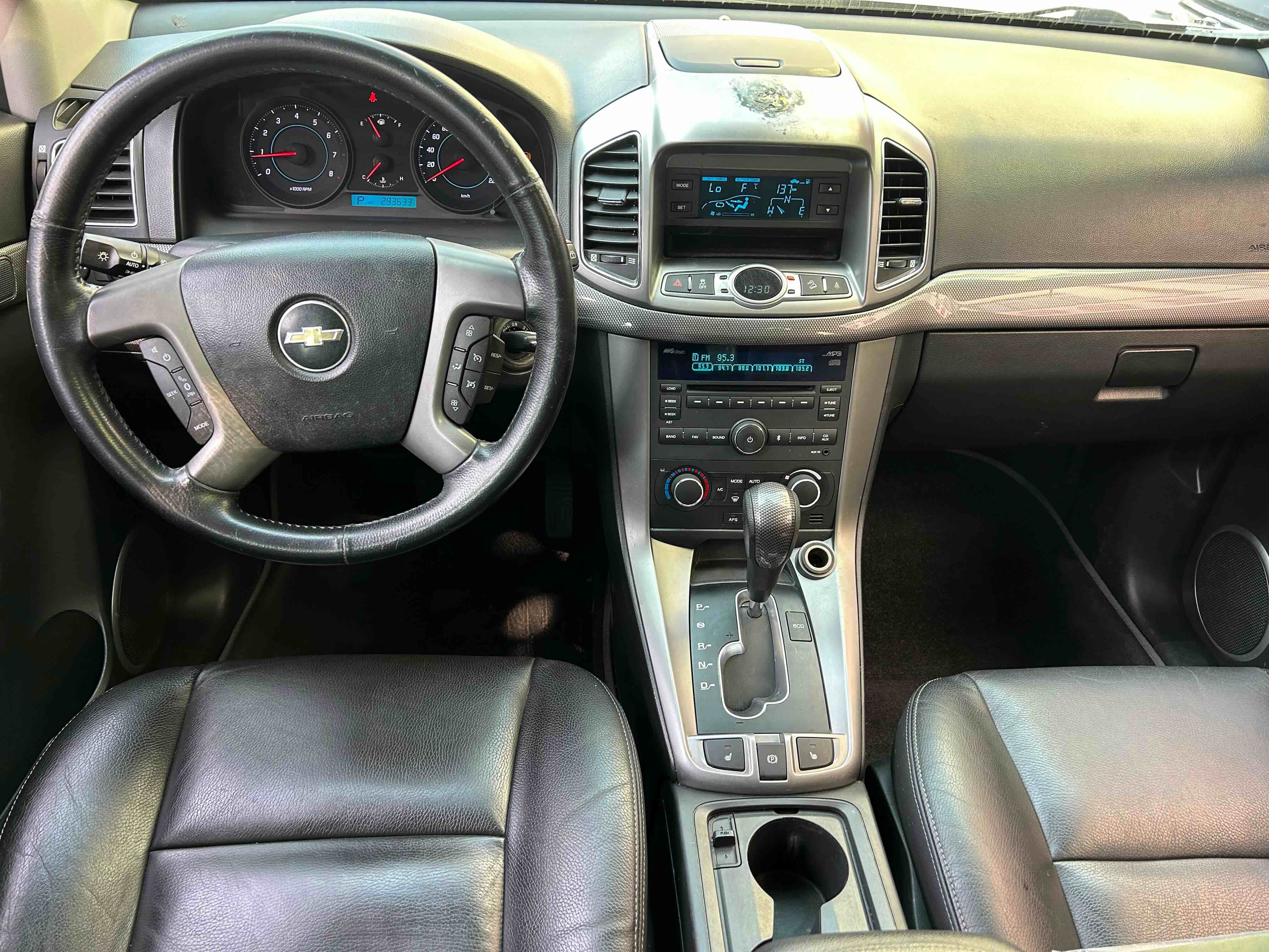 Chevrolet Captiva (Imported) 2011 car image #16