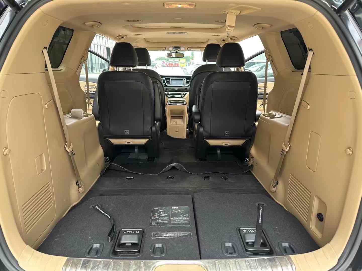 Kia Carnival (Imported) 2015 immagine di auto #16