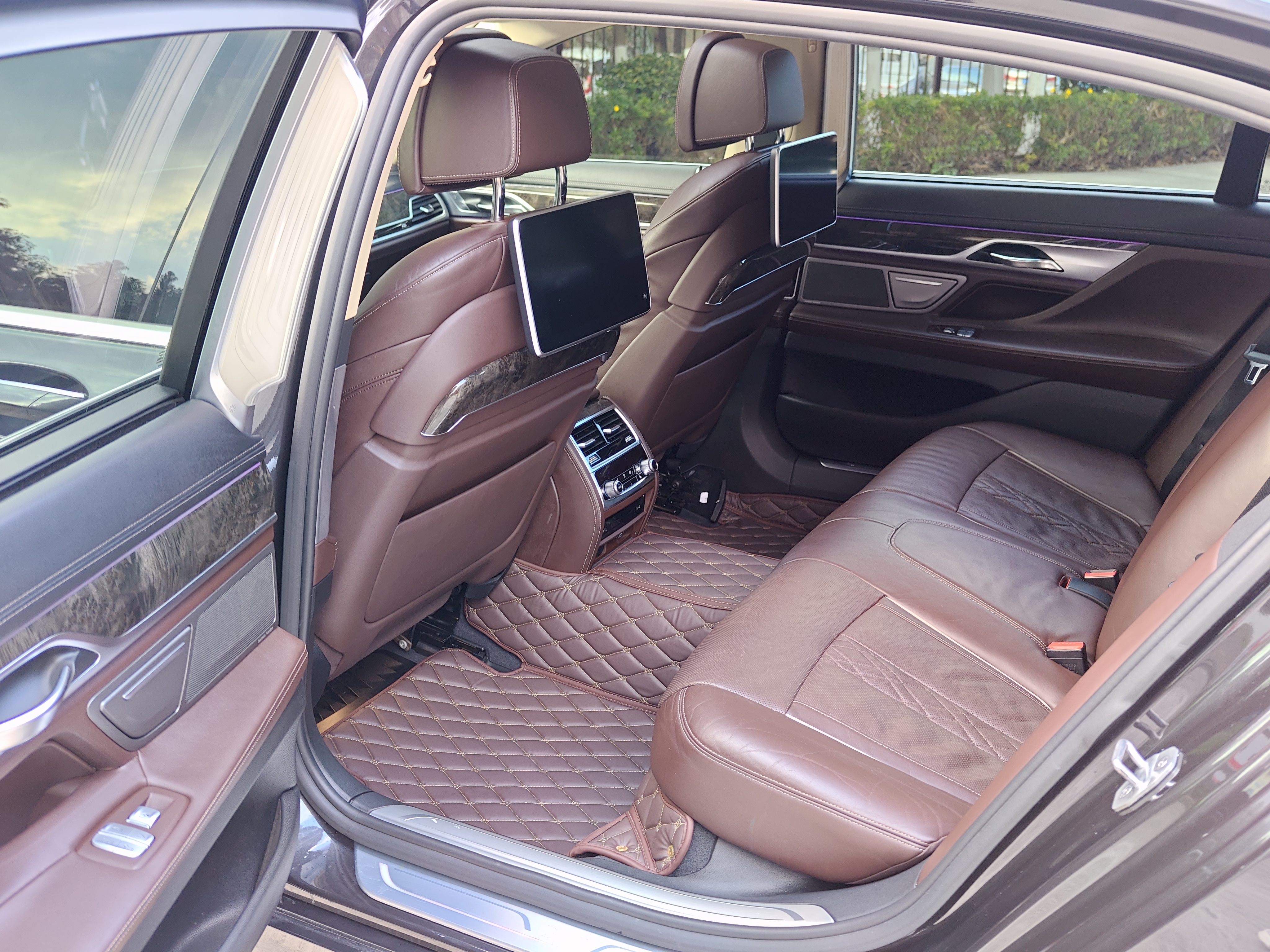 BMW 7 Series 2016 #16 BMW 7 Series 2016 car image #16