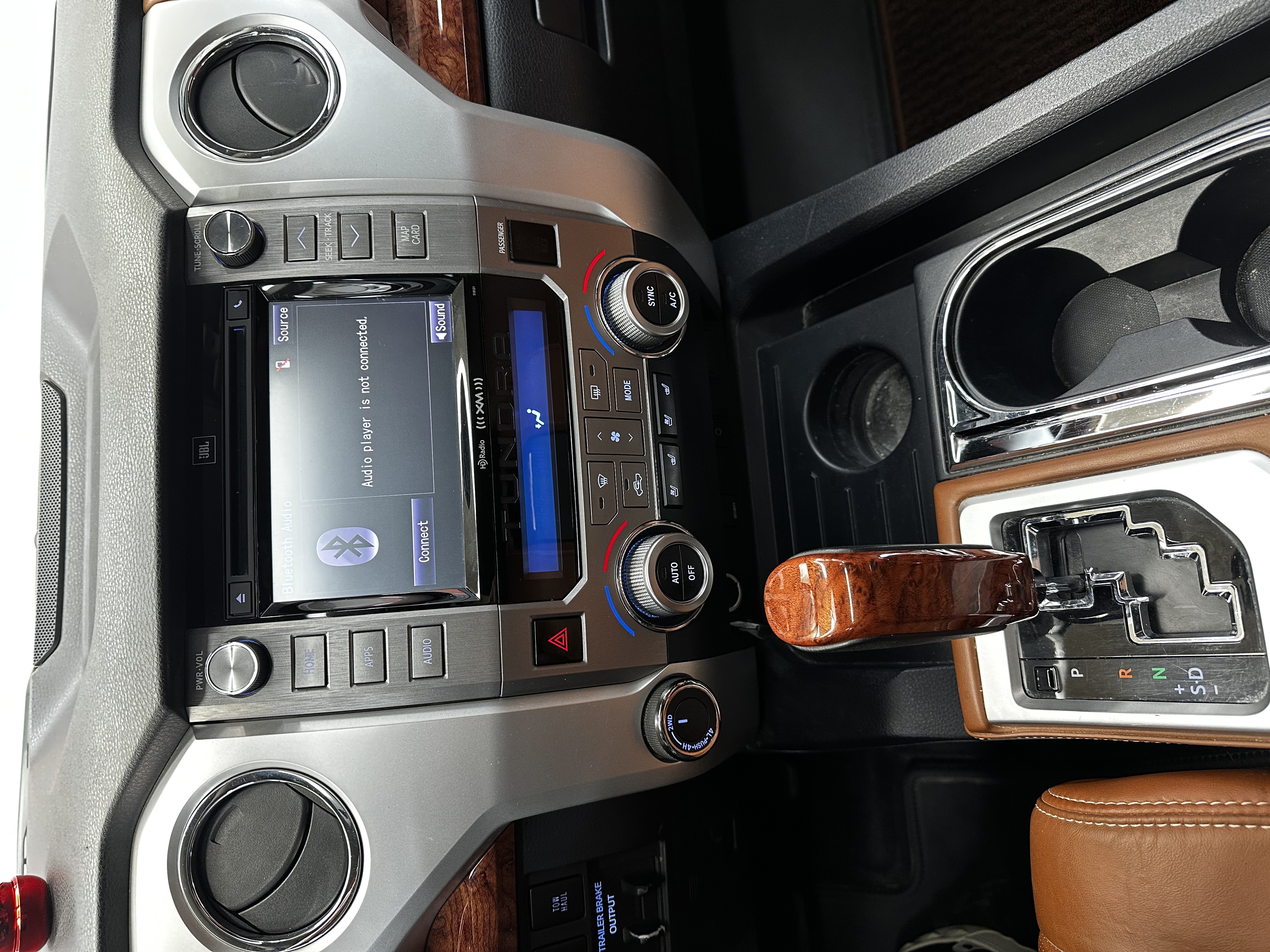 Toyota Tundra 2017 immagine di auto #16