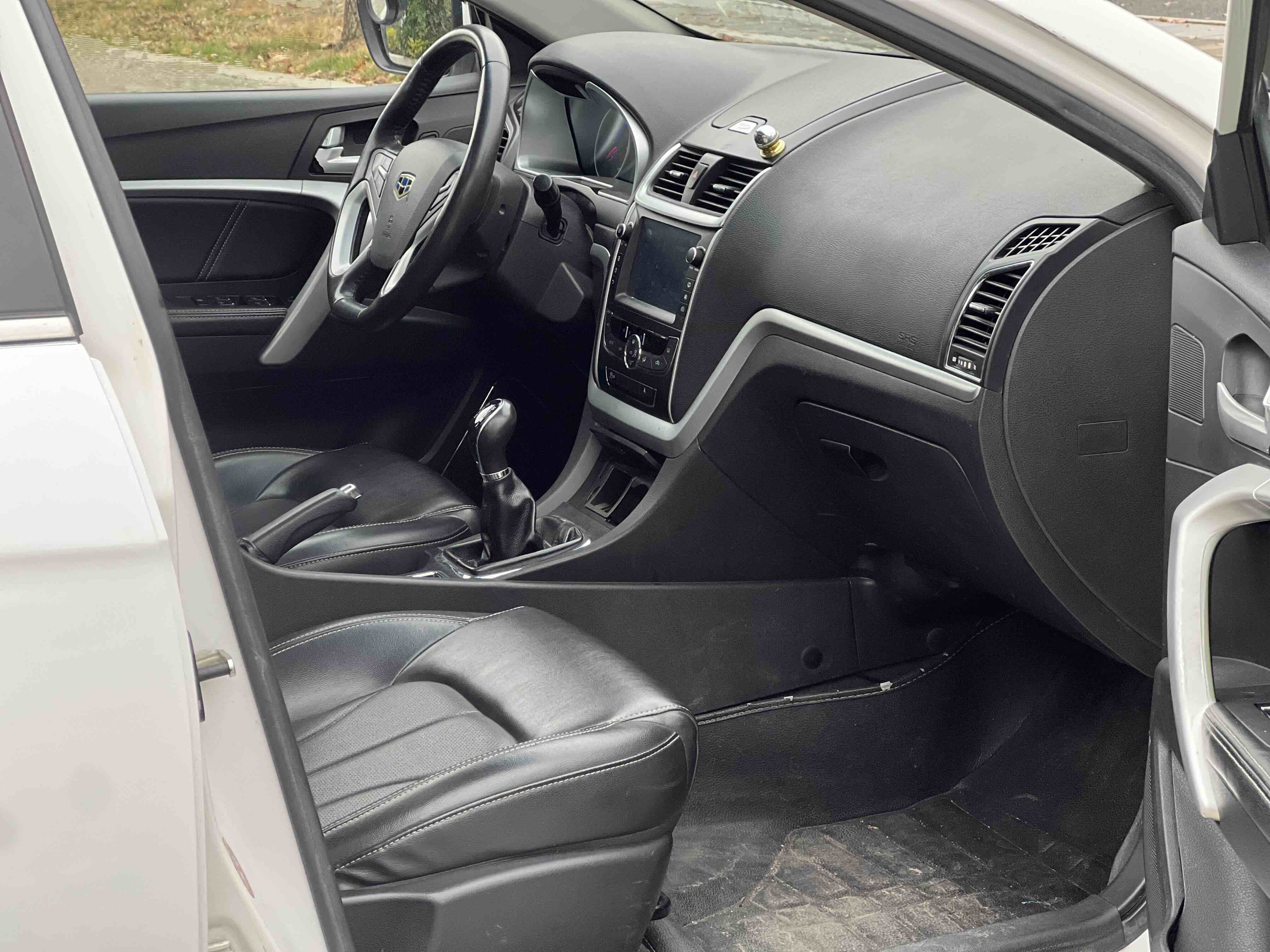 Emgrand 2016 #16 Emgrand 2016 car image #16