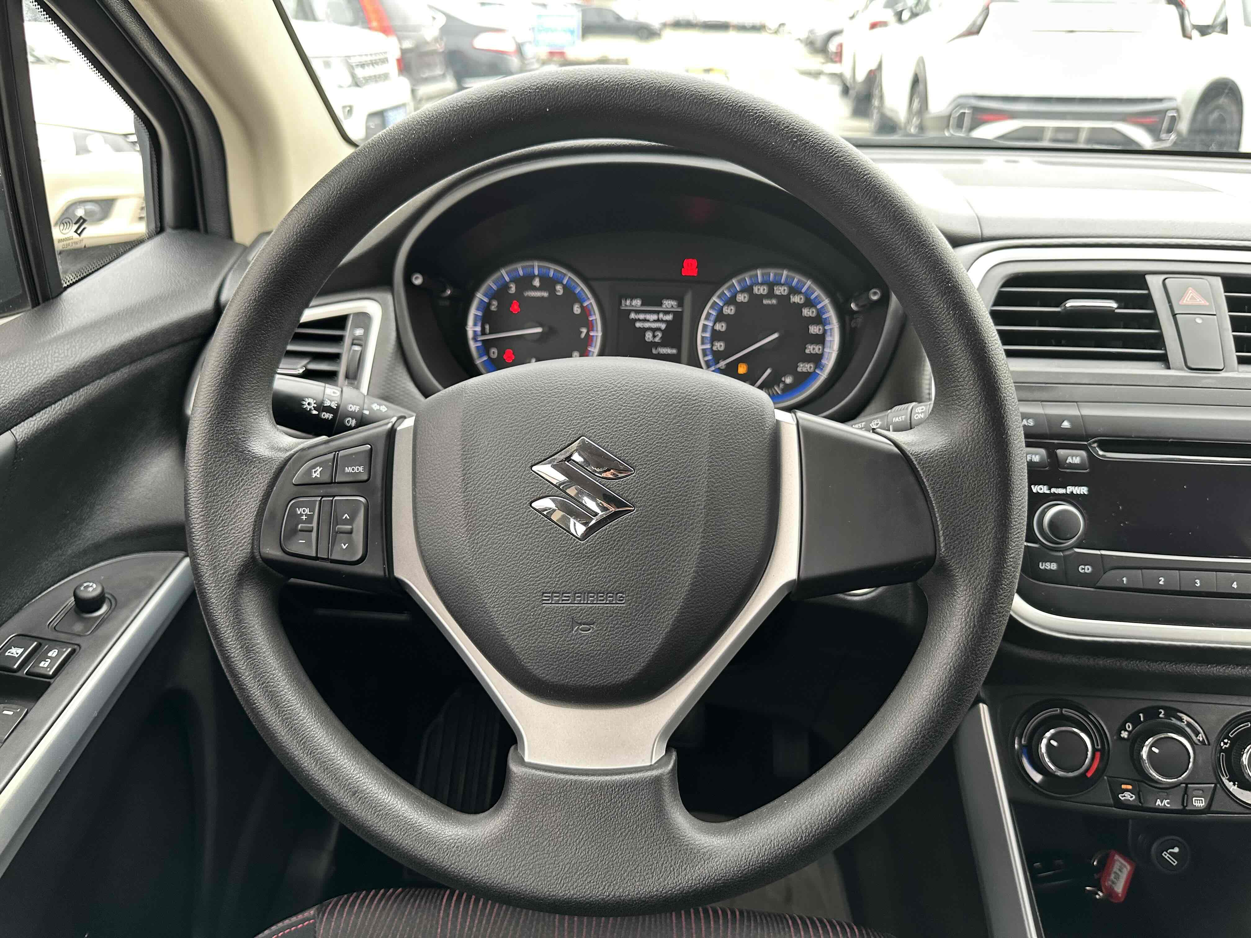 Suzuki S-Cross 2014 immagine di auto #16