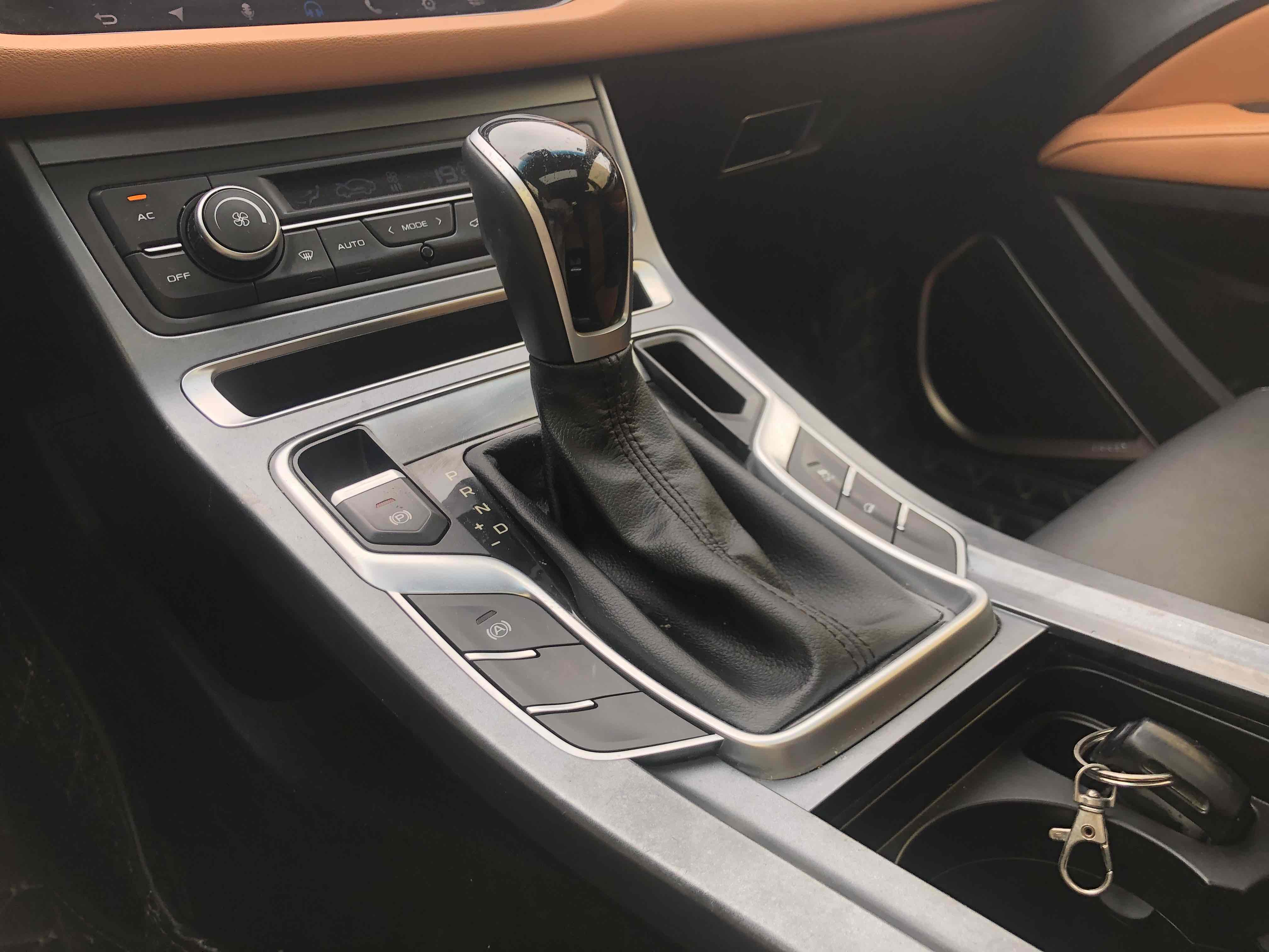 GEELY Vision S1 2019 изображение автомобиля #16