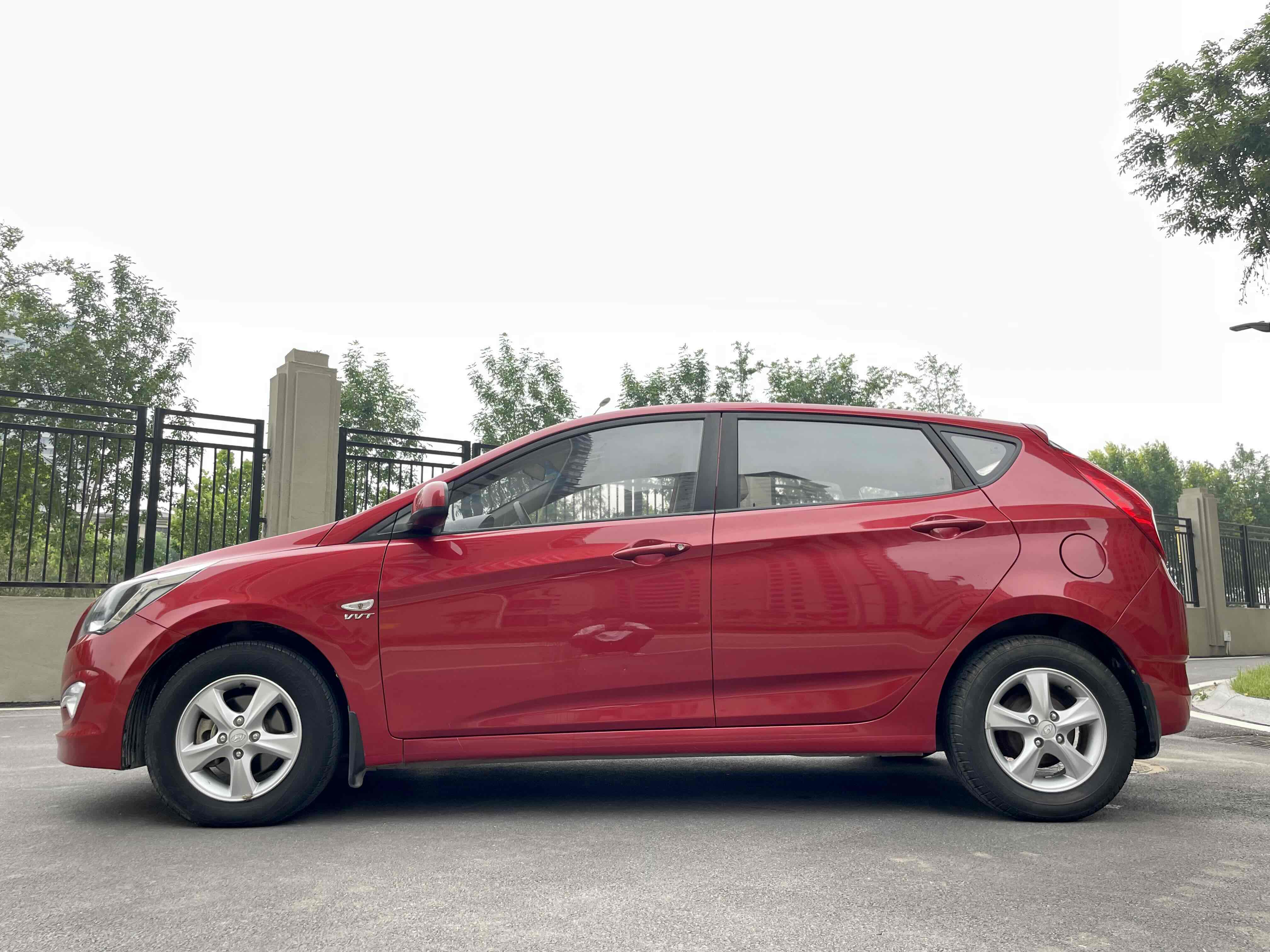 Hyundai Reina Hatchback 2014 #16 Hyundai Reina Hatchback 2014 car image #16