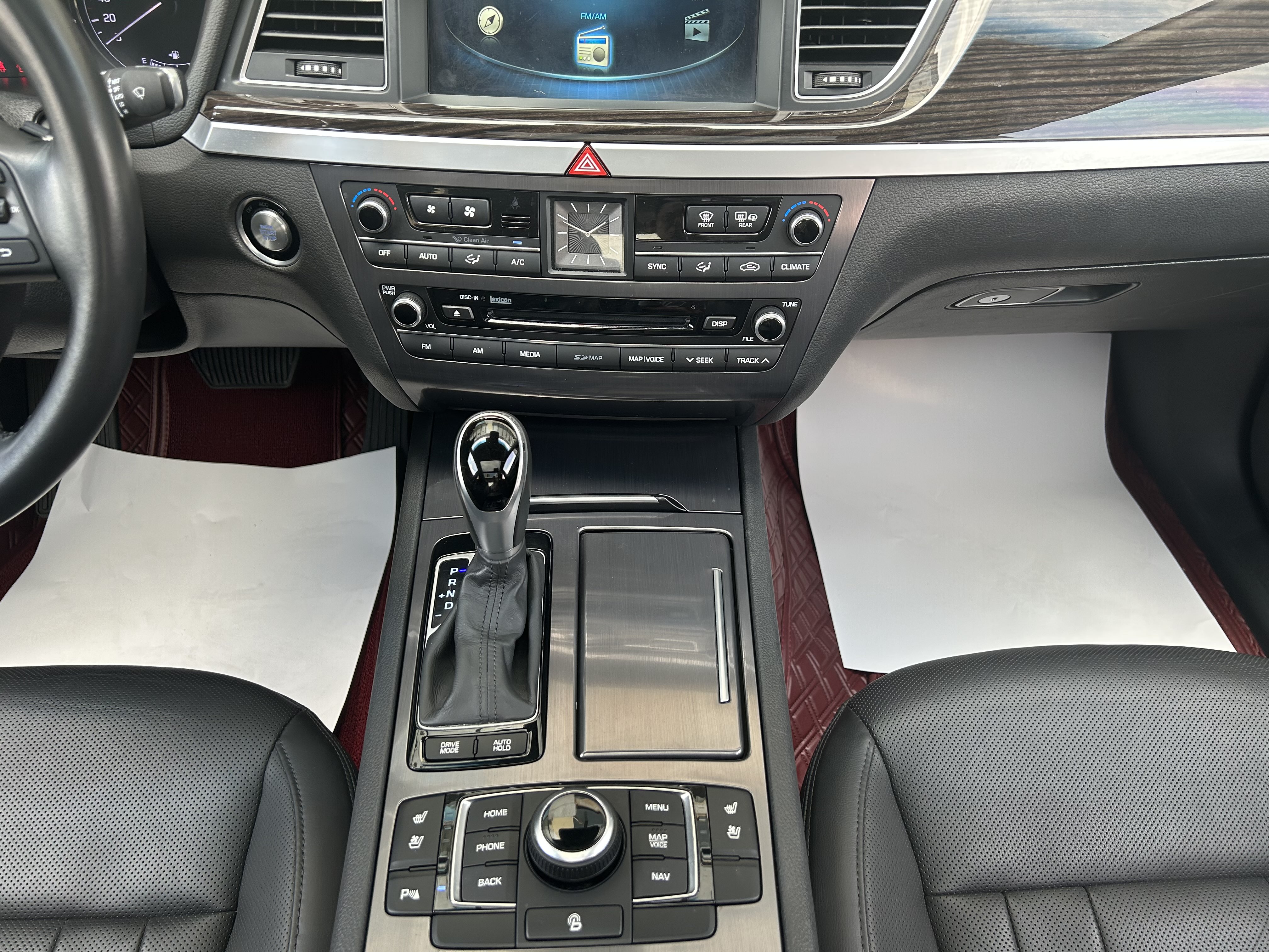 Hyundai Genesis 2015 #16 Hyundai Genesis 2015 car image #16