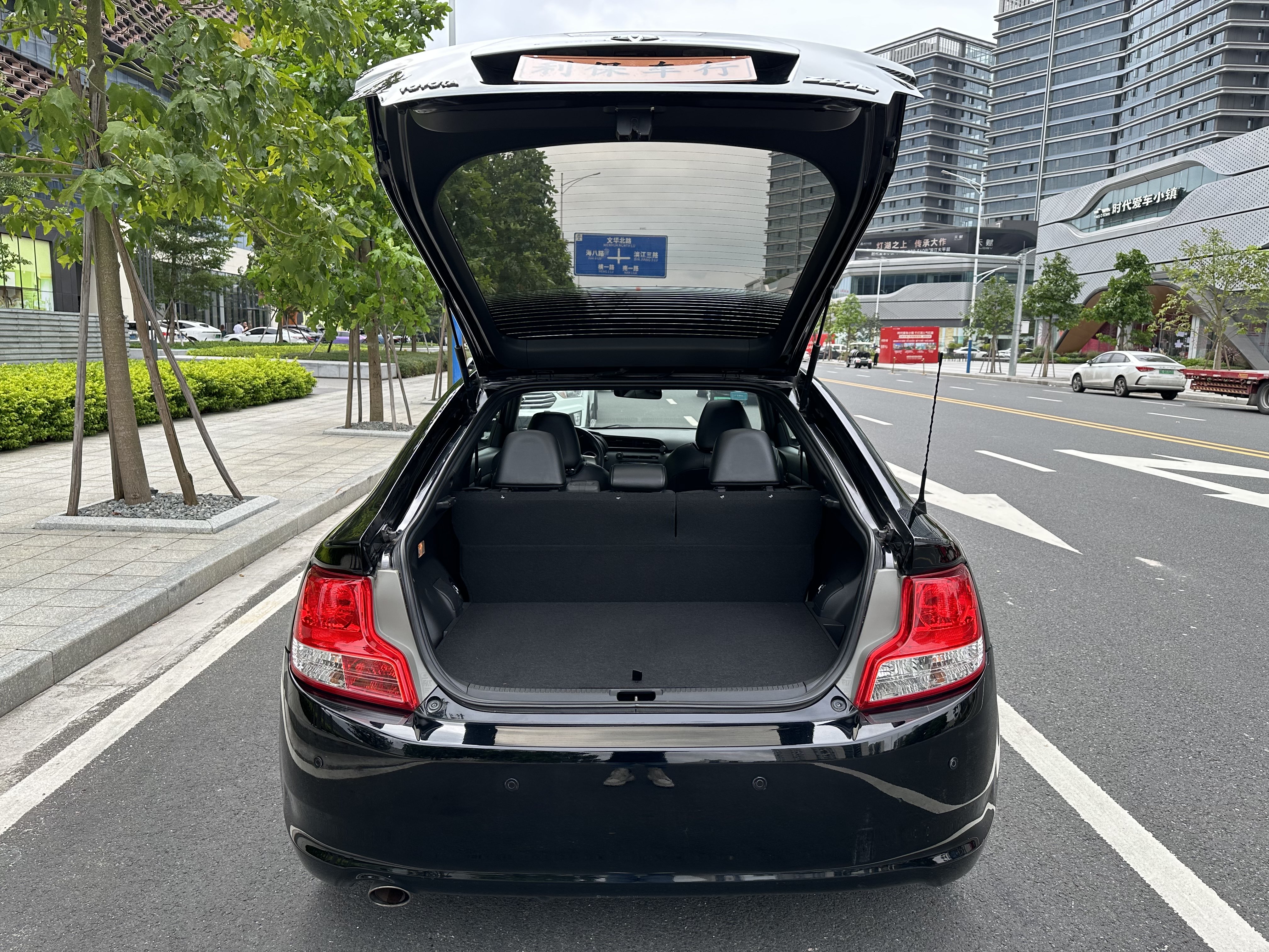 Toyota Zelas 2012 #16 Toyota Zelas 2012 car image #16