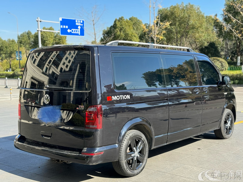 Volkswagen Caravelle 2017 car image #16