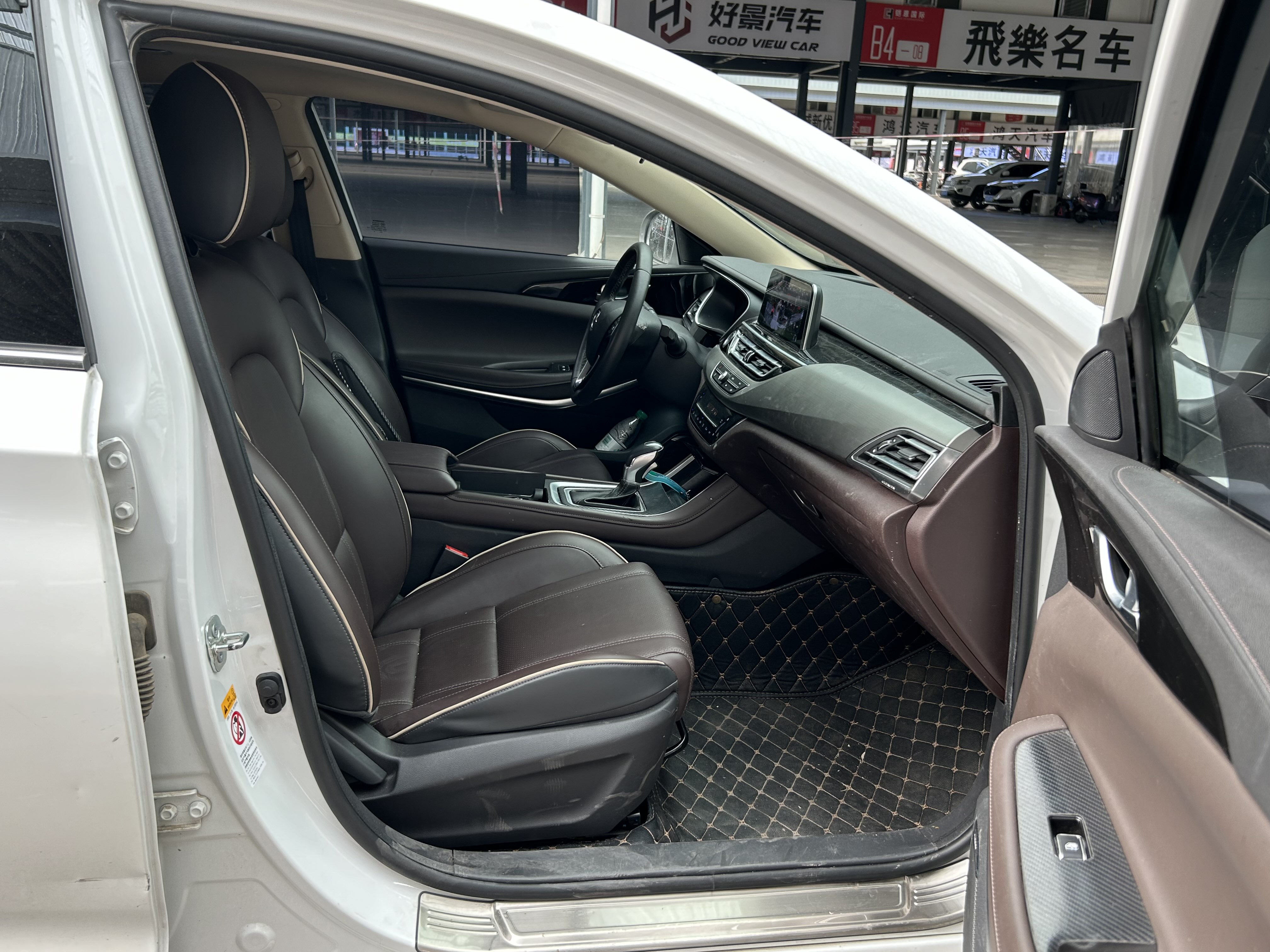 Changan Raeton 2018 car image #16