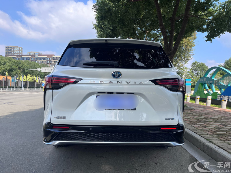 Toyota Granvia 2023 immagine di auto #16