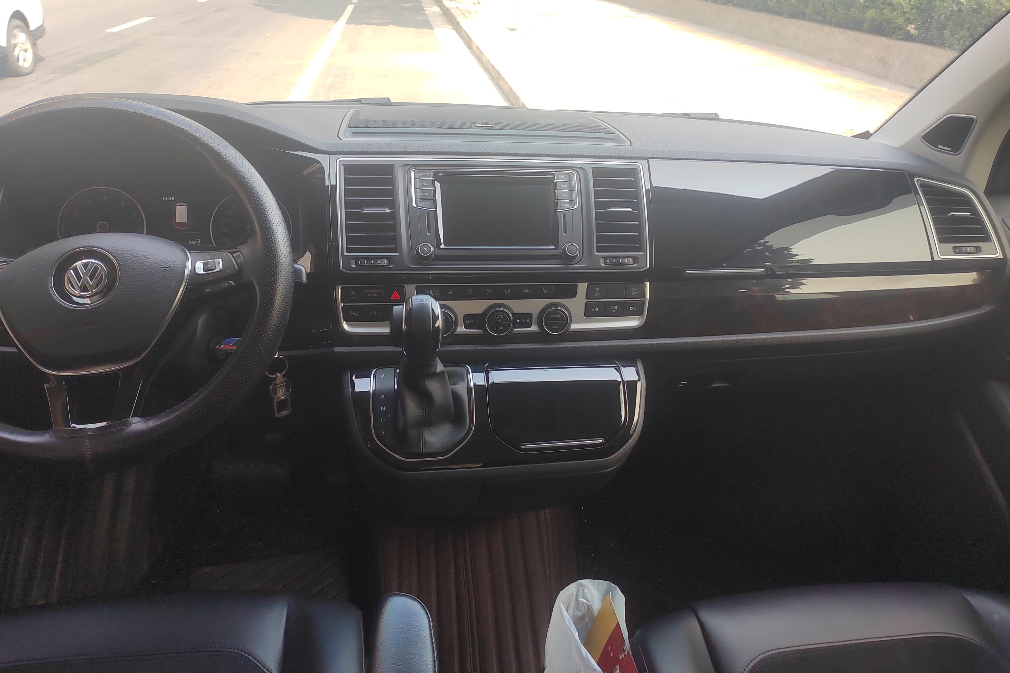 Volkswagen Multivan 2019 #16 Volkswagen Multivan 2019 imagem de carro #16