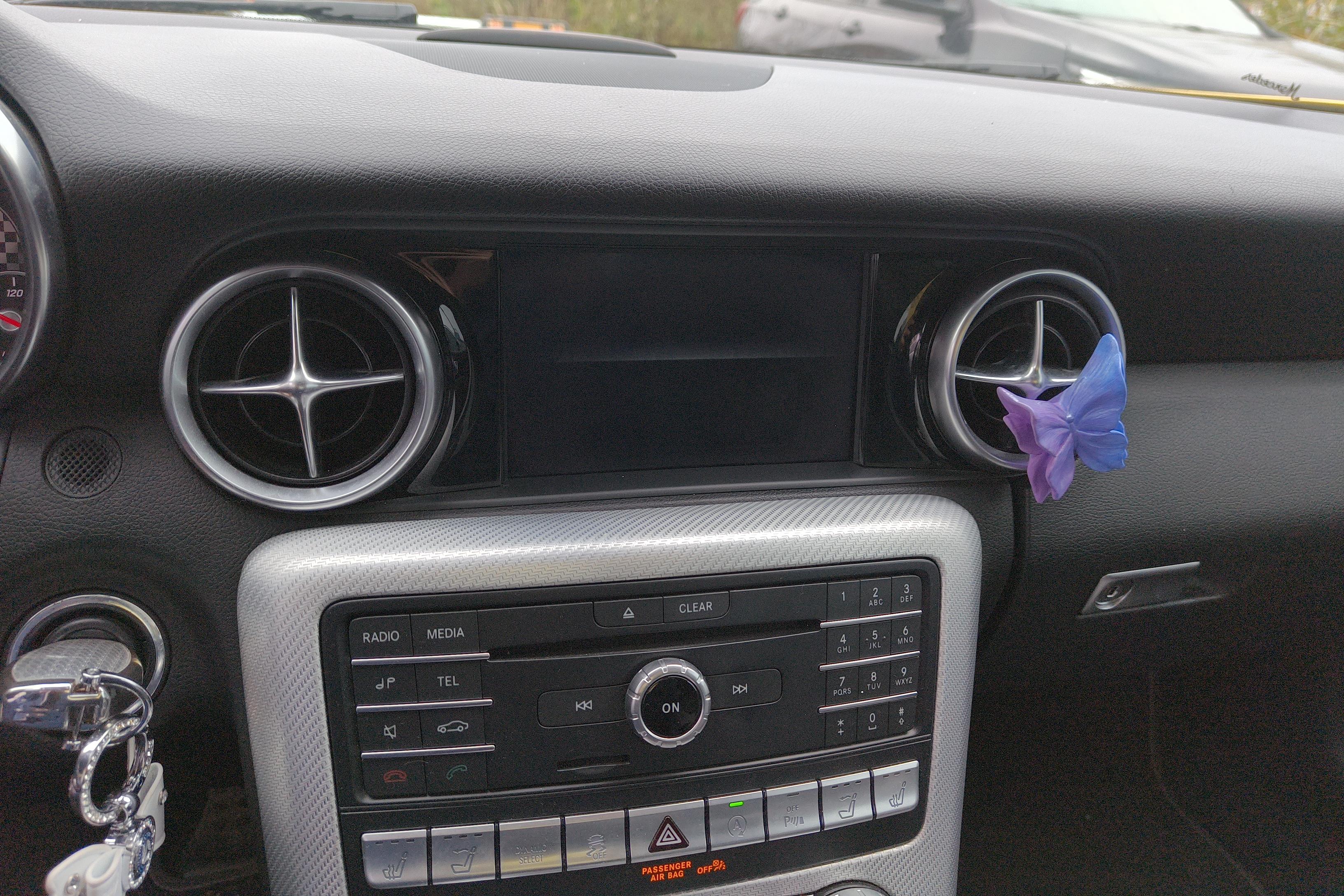 Mercedes-Benz SLC Class 2019 #16 Mercedes-Benz SLC Class 2019 car image #16