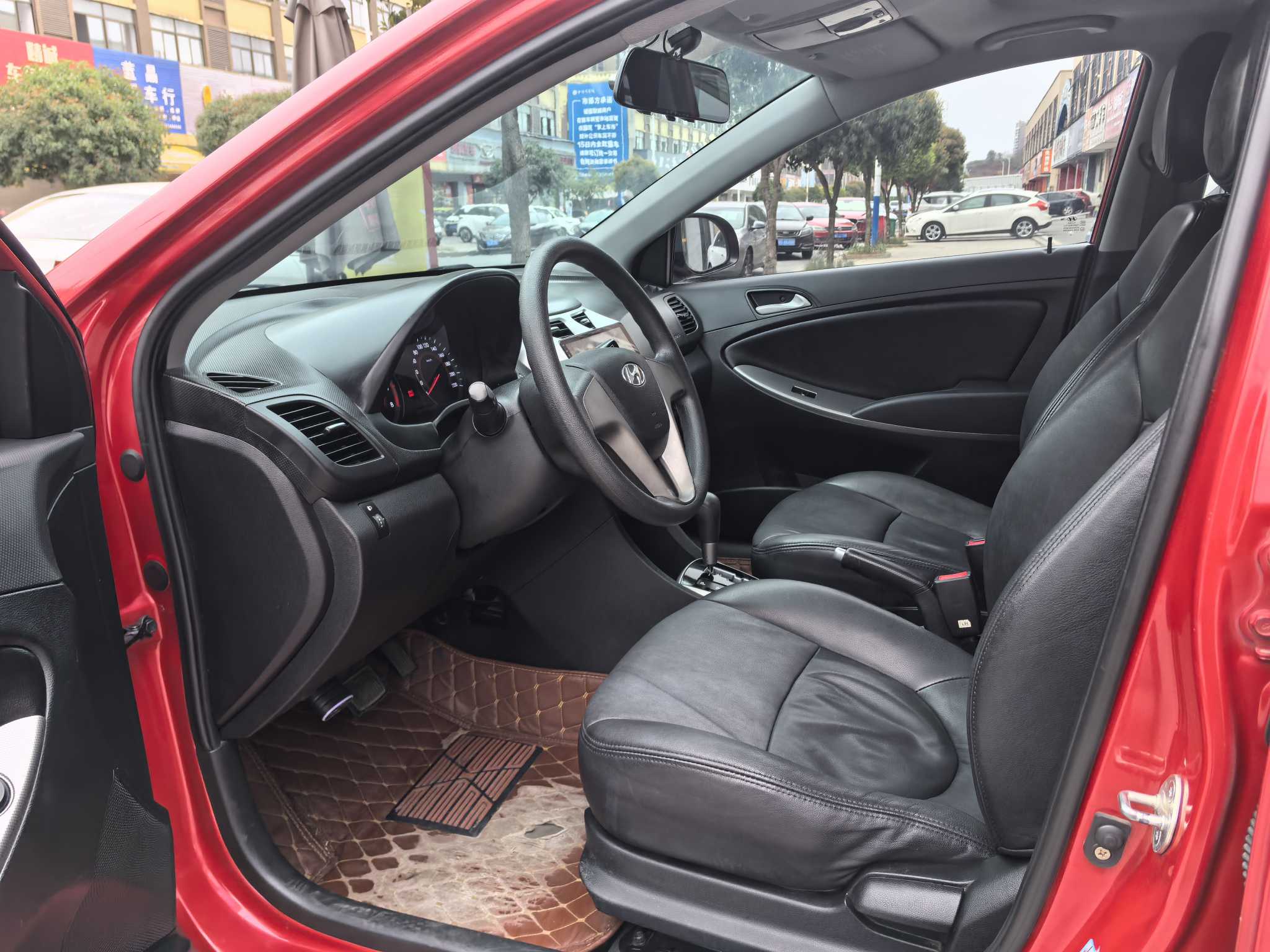 Hyundai Reina Hatchback 2018 #16 Hyundai Reina Hatchback 2018 car image #16