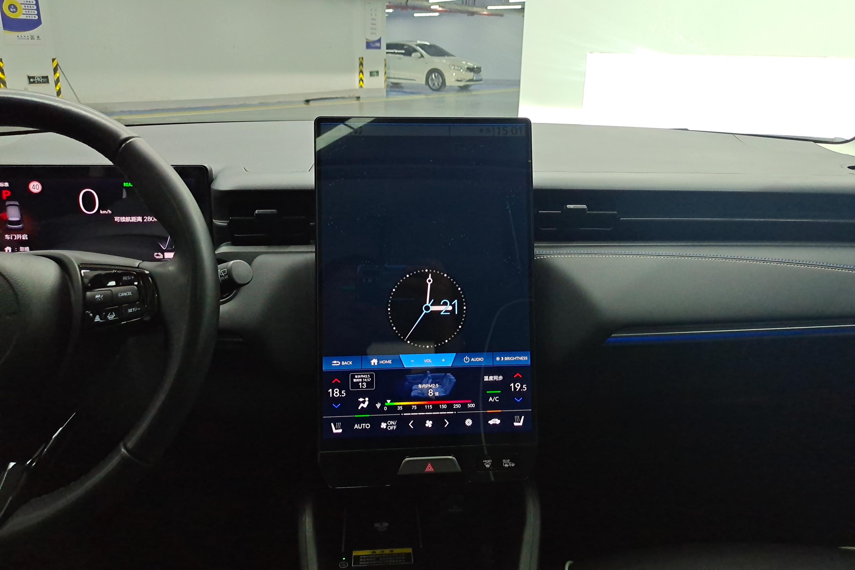 Honda e:NS1 2022 car image #16