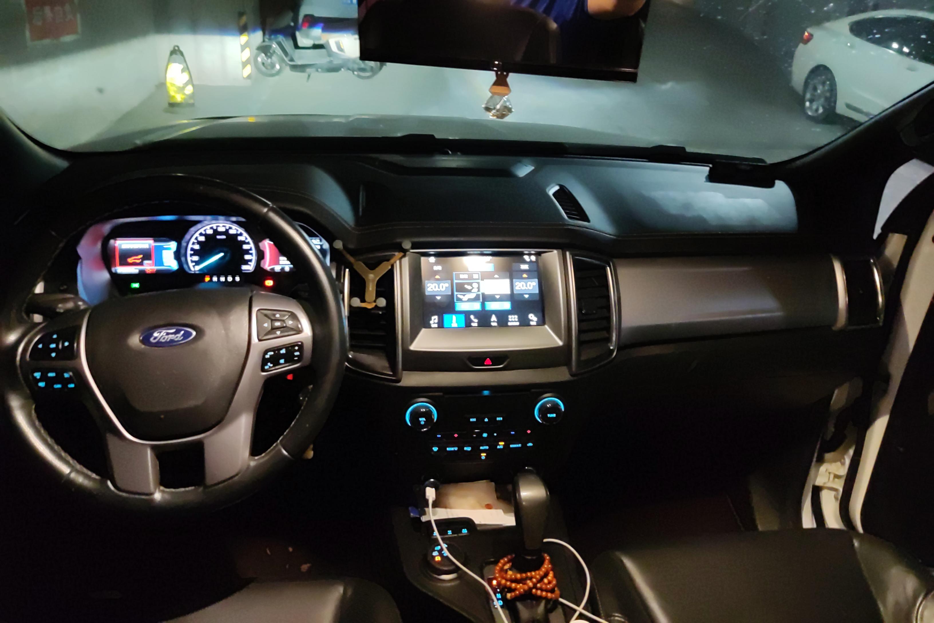 Ford Everest 2019 car image #16