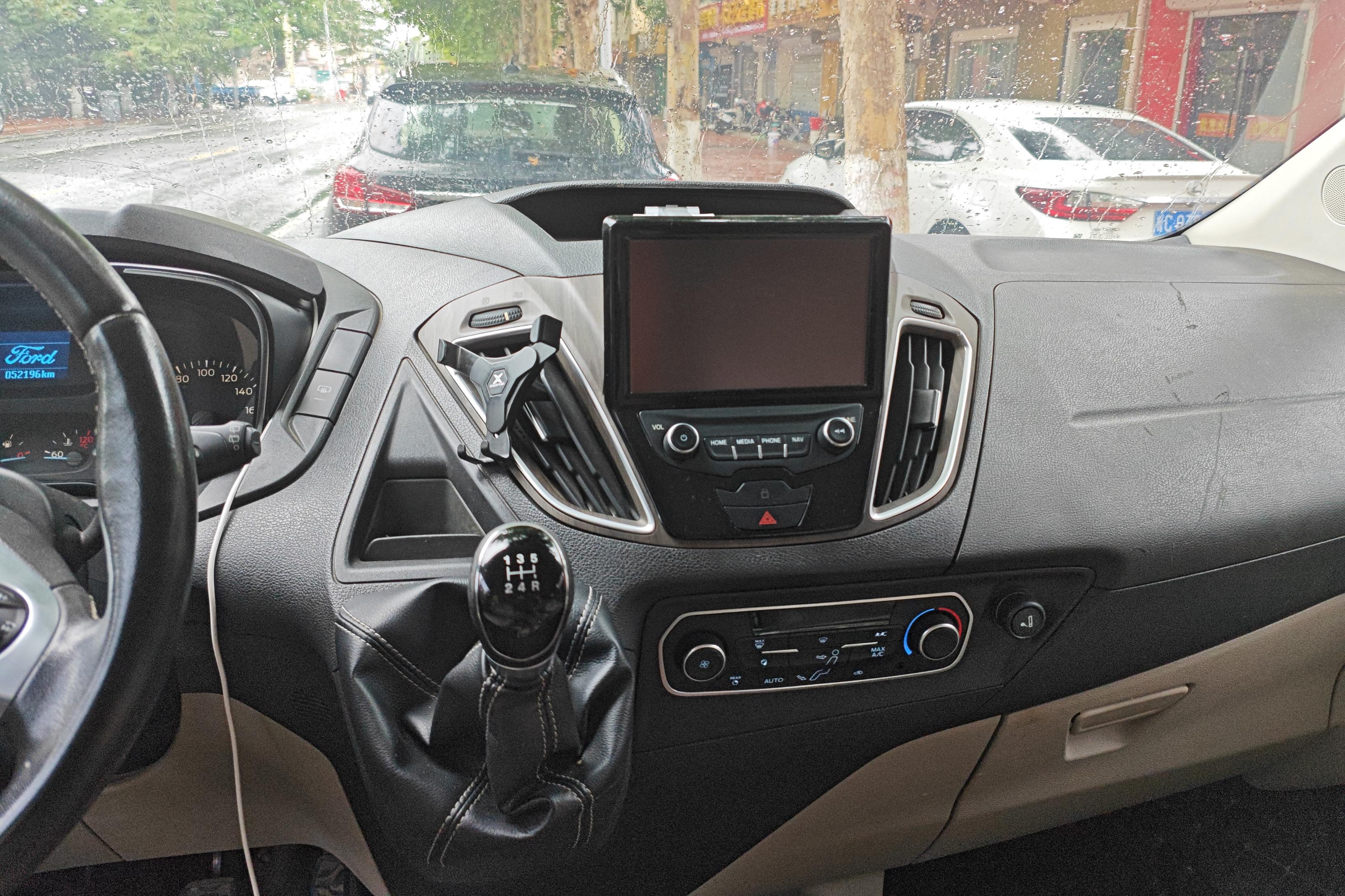 Ford Tourneo 2016 immagine di auto #16