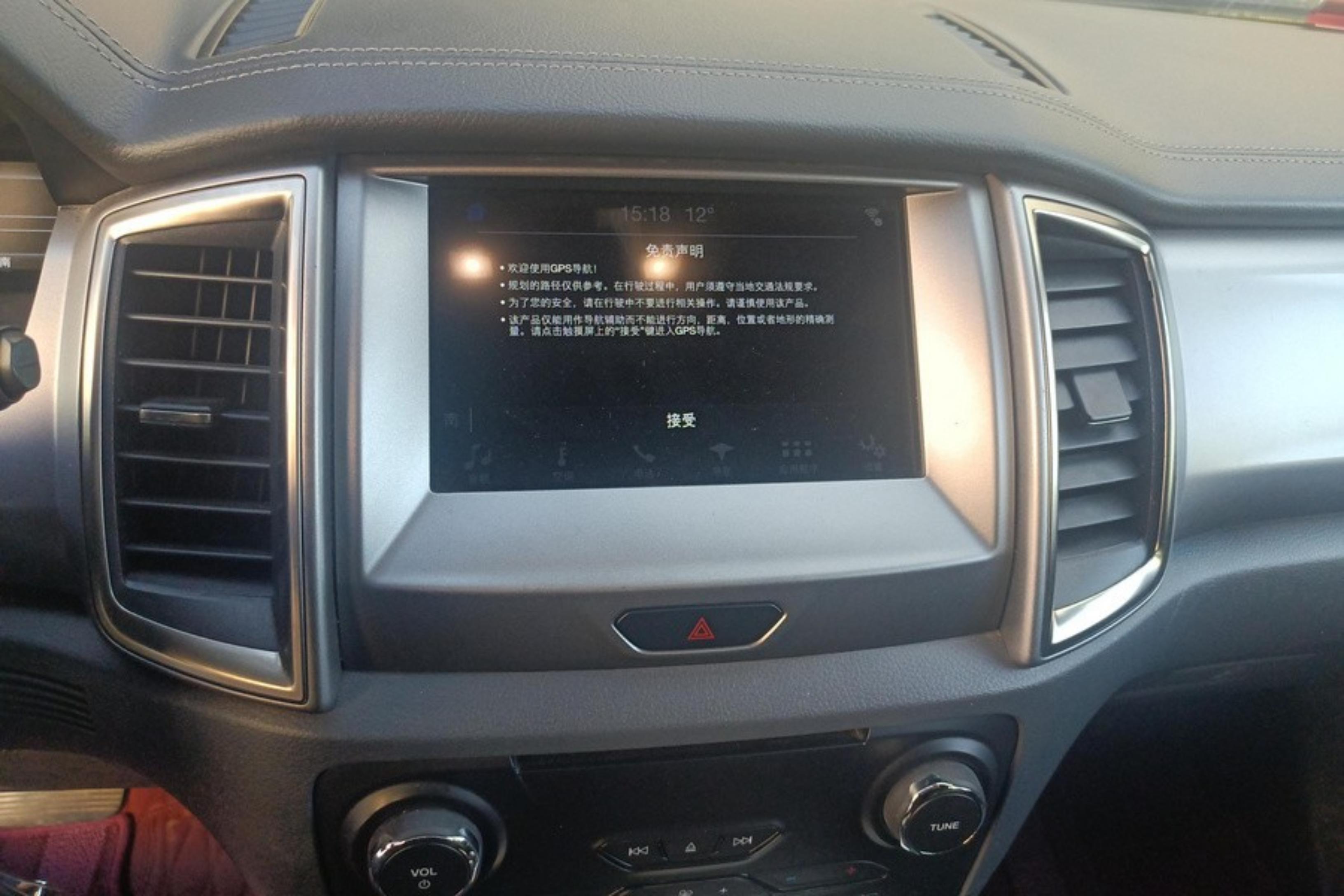 Ford Everest 2018 #16 Ford Everest 2018 car image #16