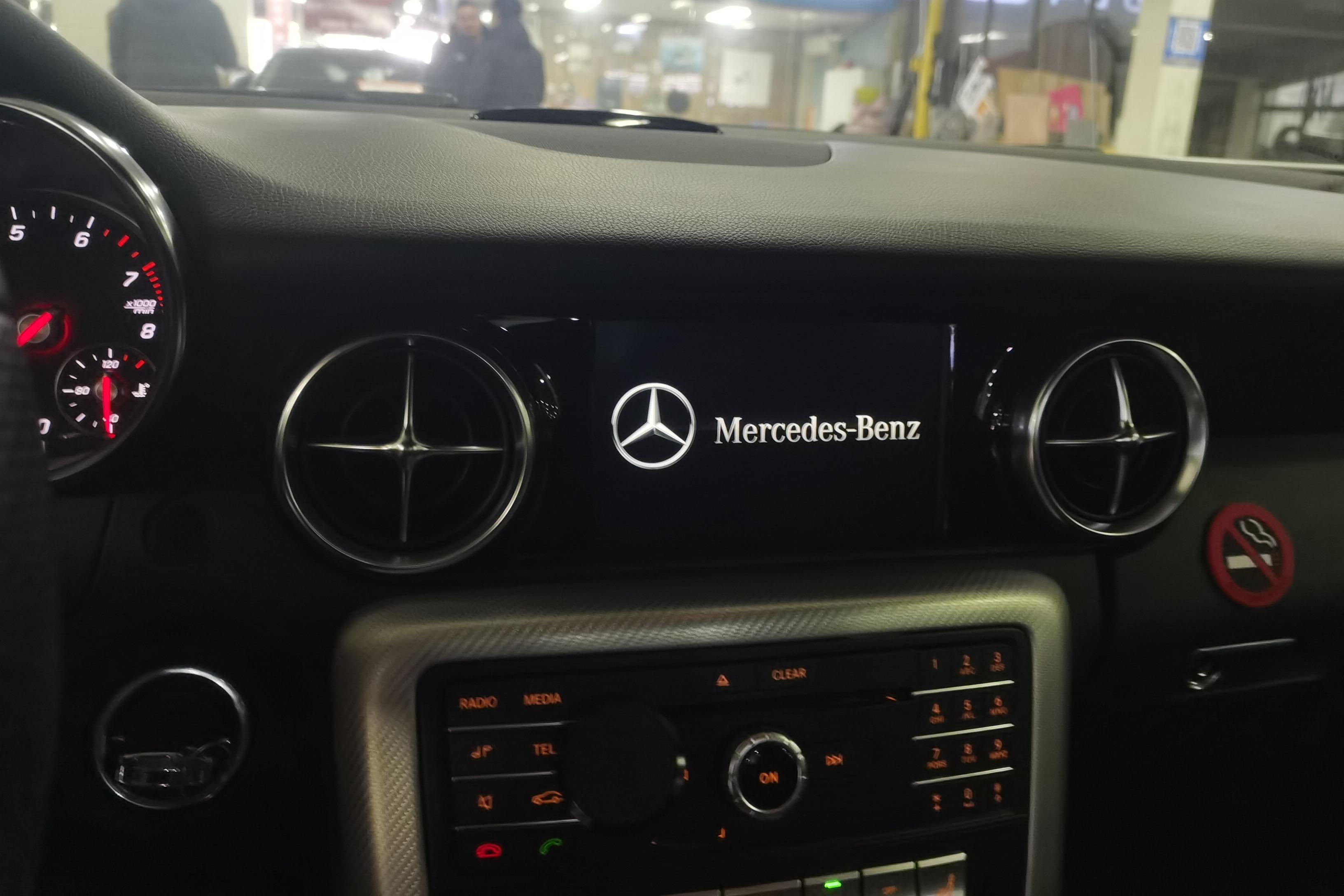 Mercedes-Benz SLC Class 2019 car image #16