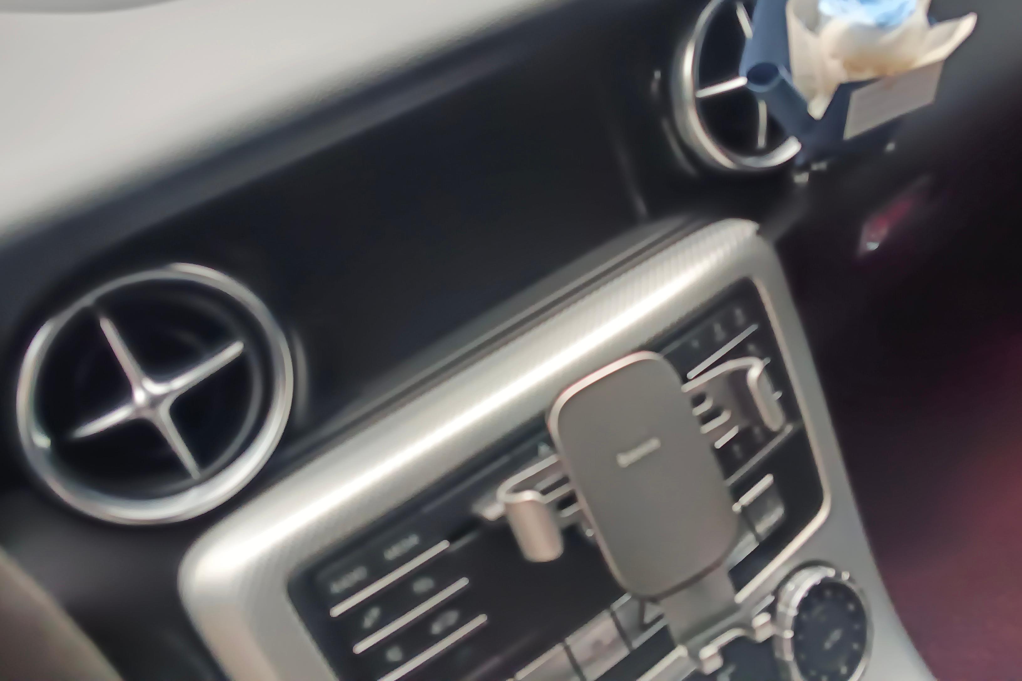 Mercedes-Benz SLC Class 2018 #16 Mercedes-Benz SLC Class 2018 car image #16