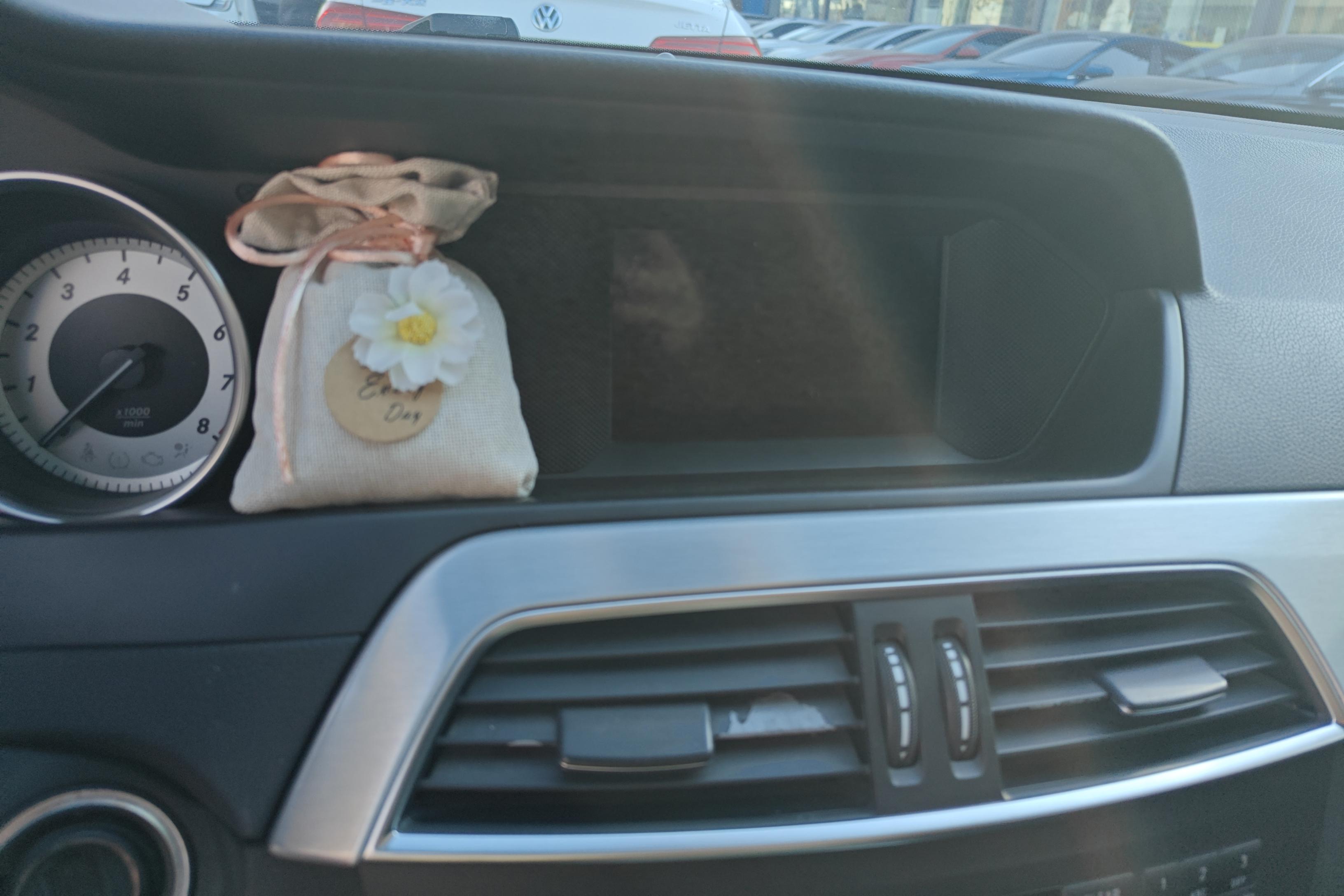 Mercedes-Benz C Class (Imported) 2014 #16 Mercedes-Benz C Class (Imported) 2014 car image #16