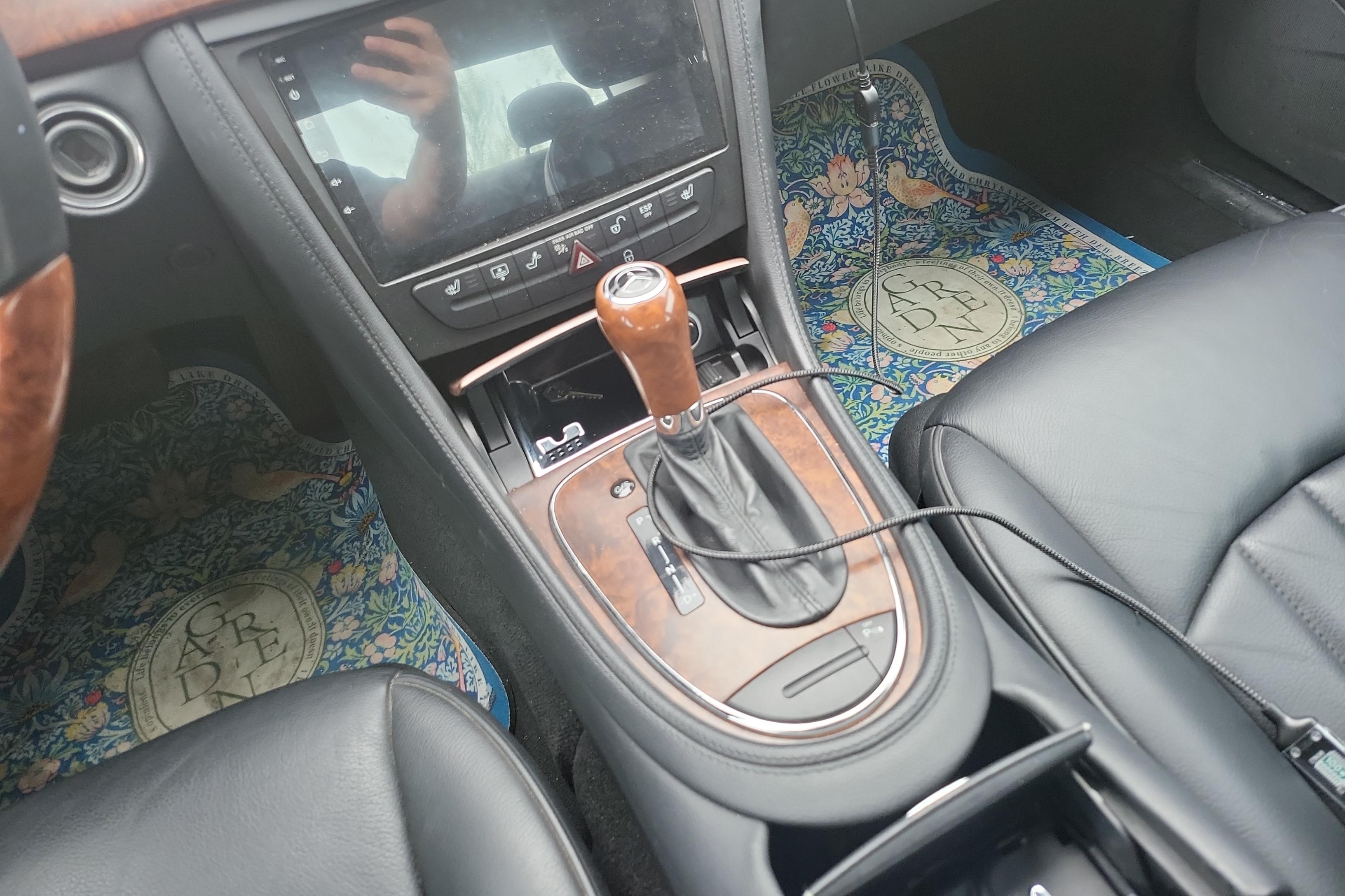 Mercedes-Benz CLS AMG 2010 #16 Mercedes-Benz CLS AMG 2010 car image #16