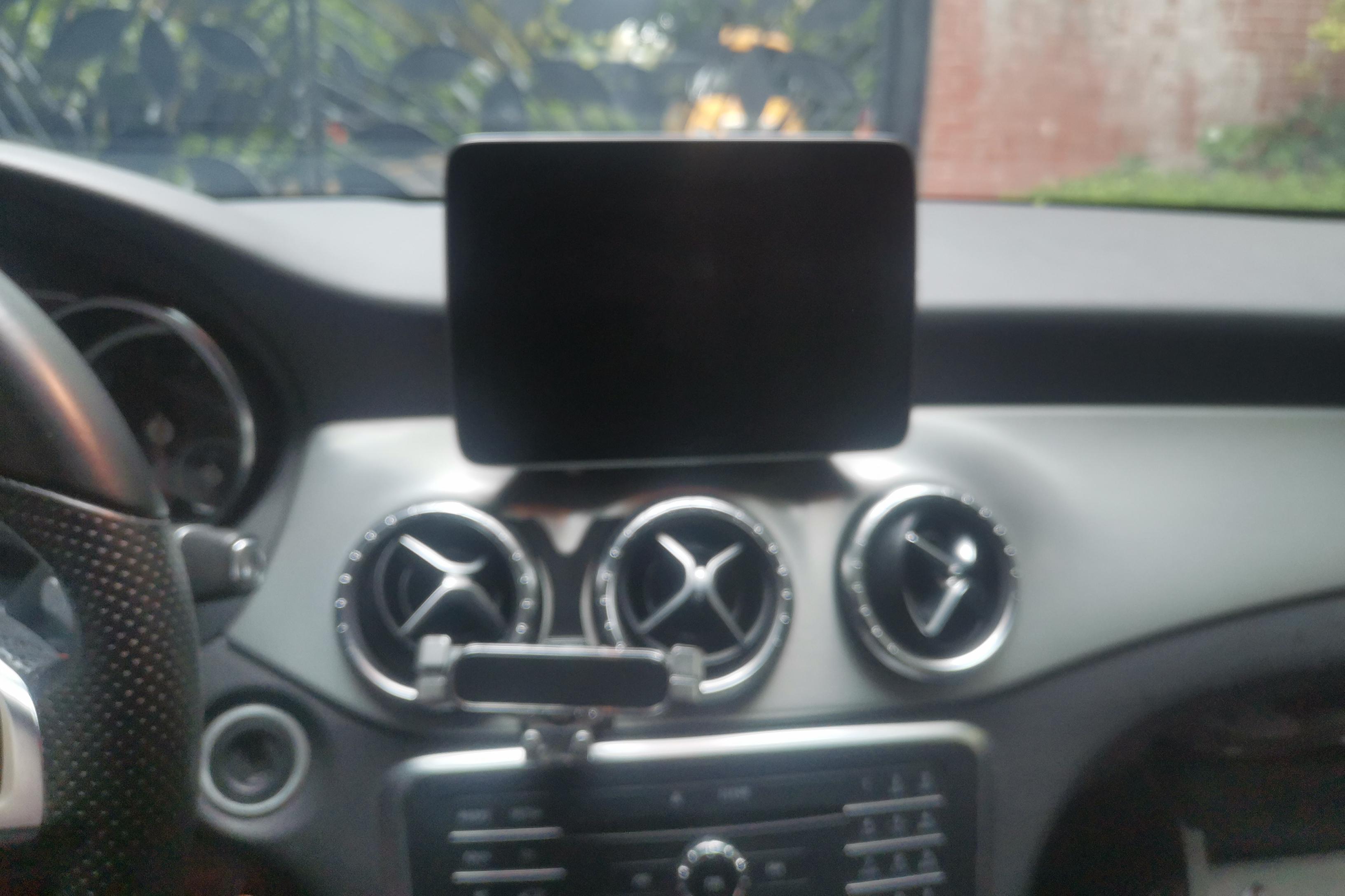 Mercedes-Benz CLA Class (Imported) 2017 #16 Mercedes-Benz CLA Class (Imported) 2017 car image #16