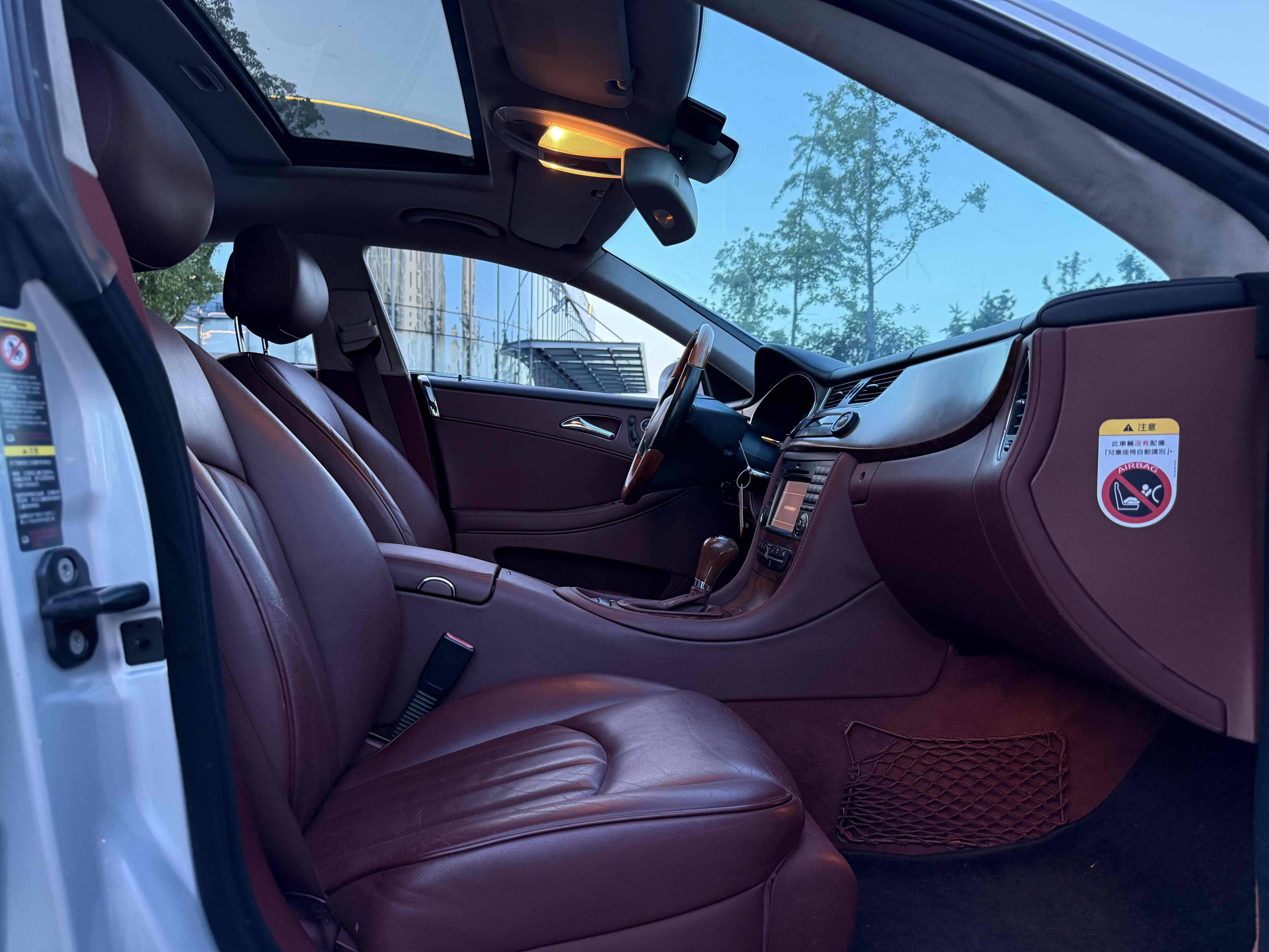 Mercedes-Benz CLS Class 2010 #16 Mercedes-Benz CLS Class 2010 car image #16