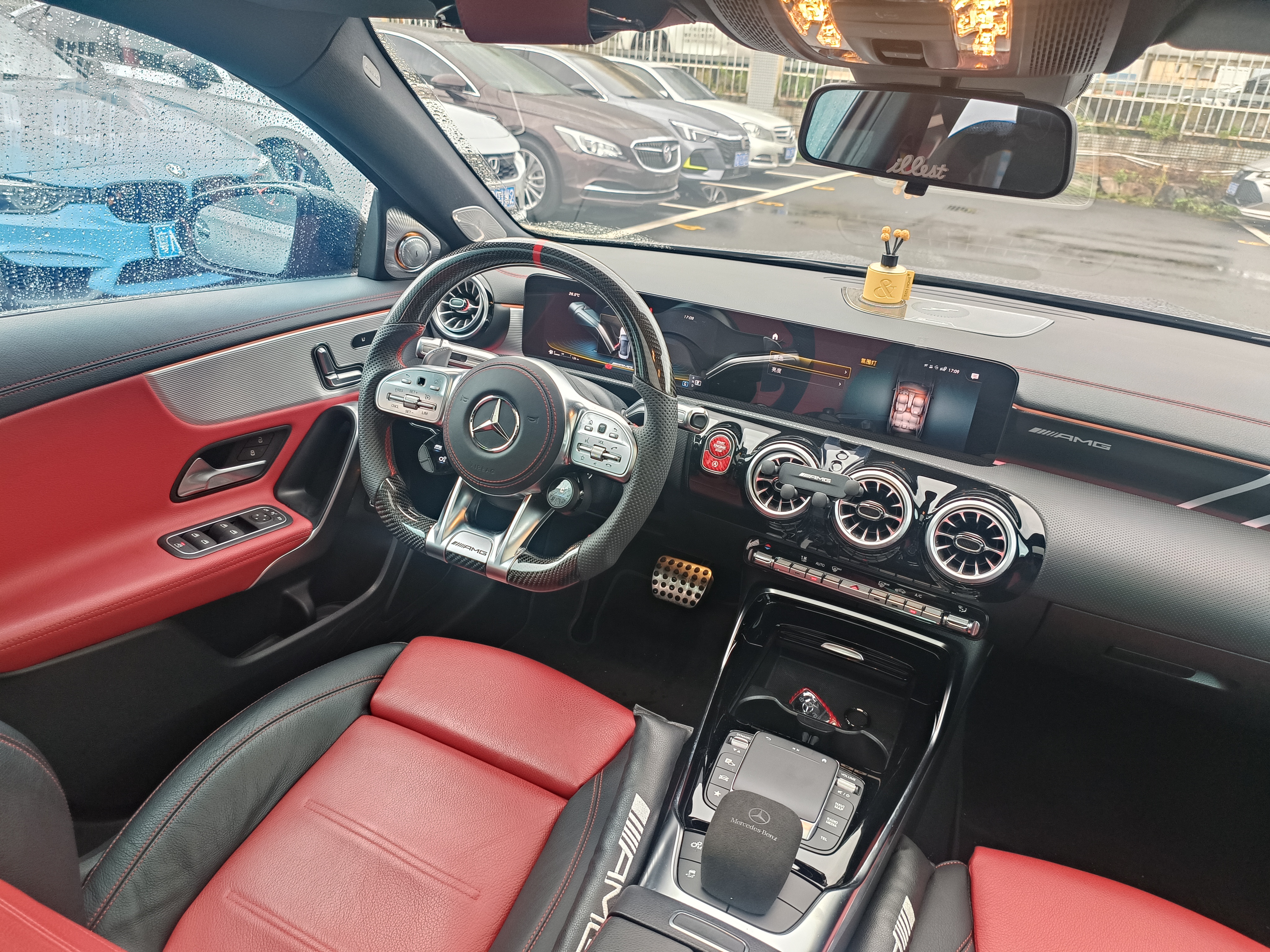 Mercedes-Benz A AMG 2022 image de voiture #16