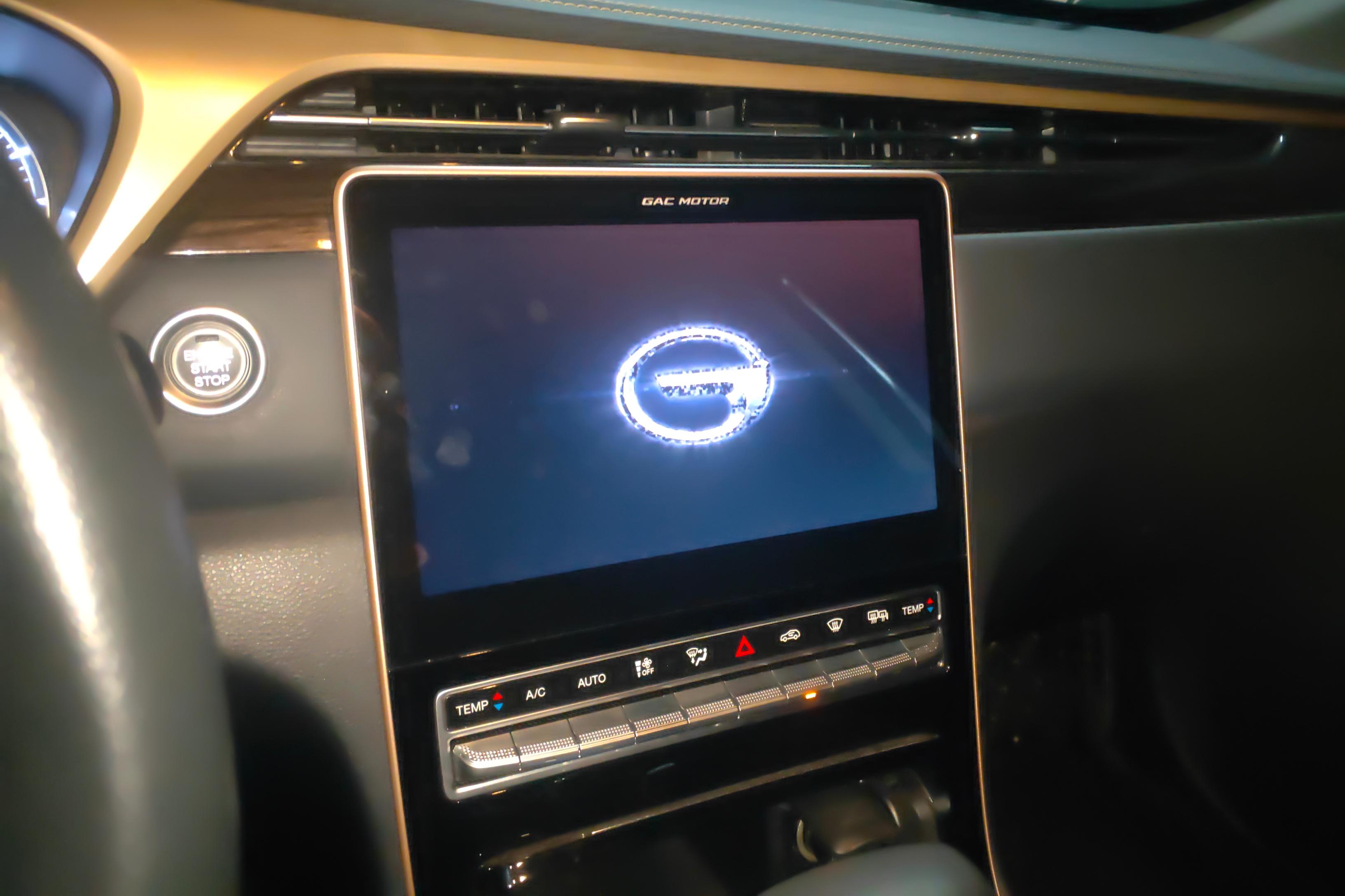 GAC Trumpchi GS5 2019 car image #16