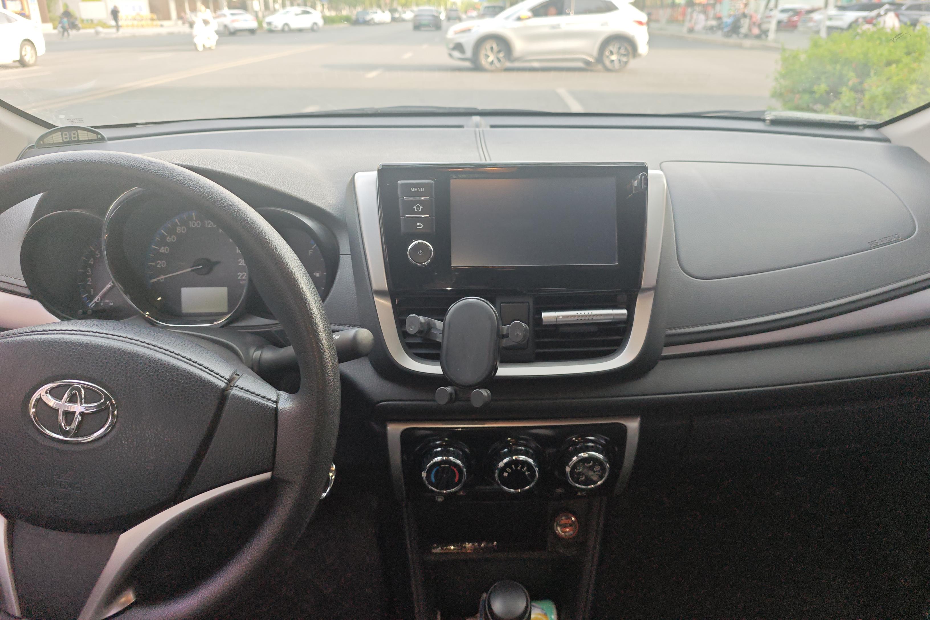 Toyota Vios 2019 изображение автомобиля #16