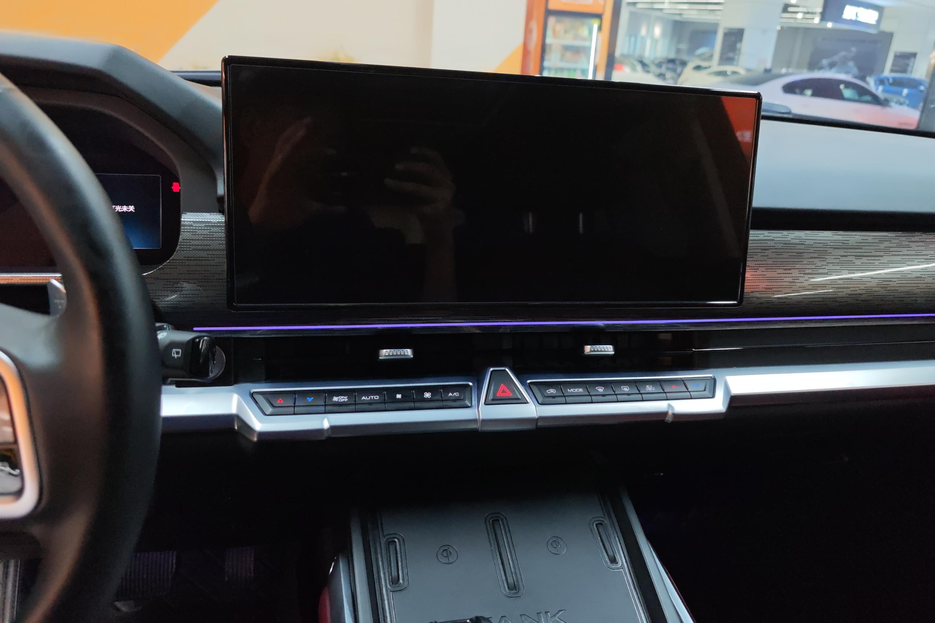 Tank 400 2023 car image #16