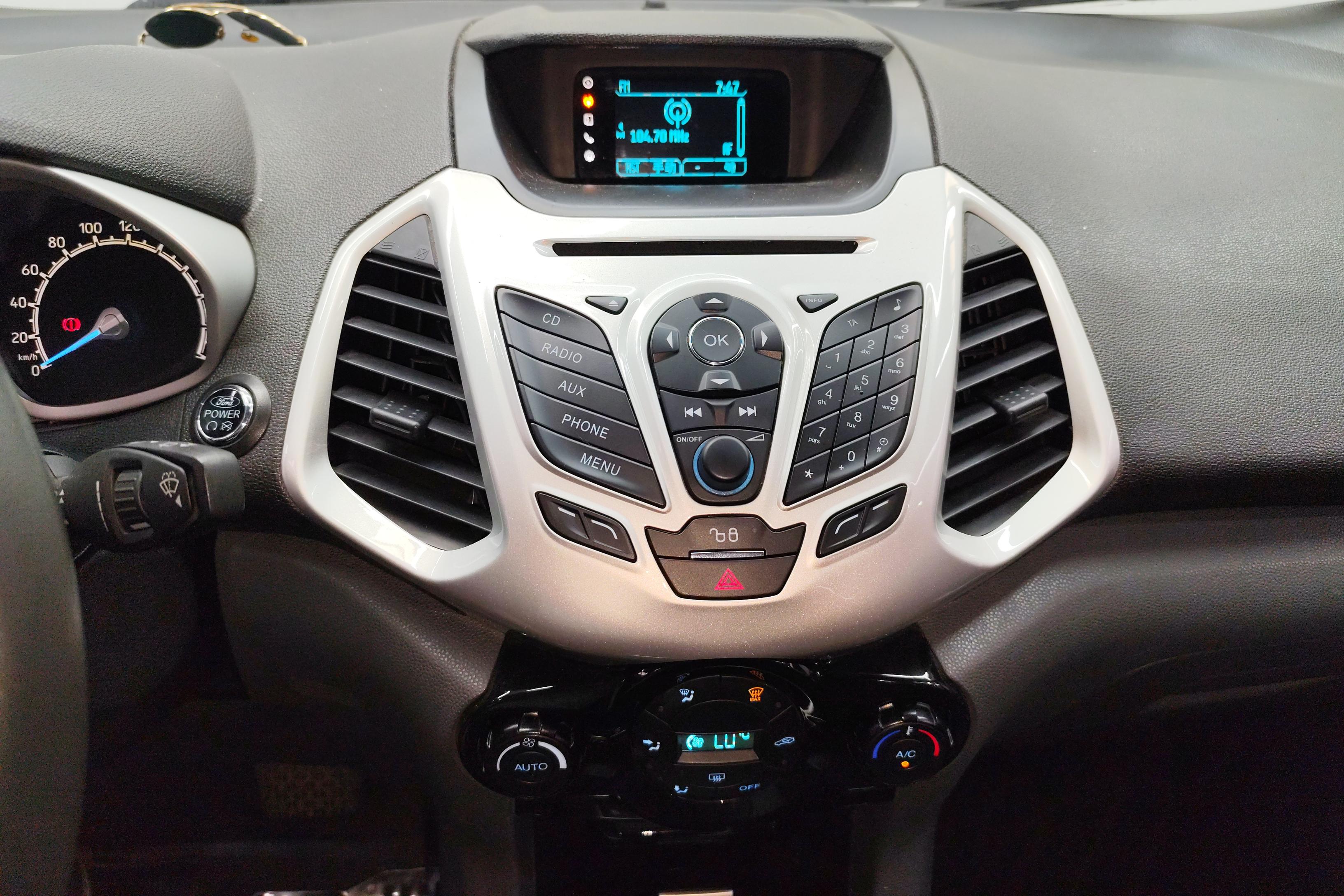 Ford EcoSport 2016 immagine di auto #16