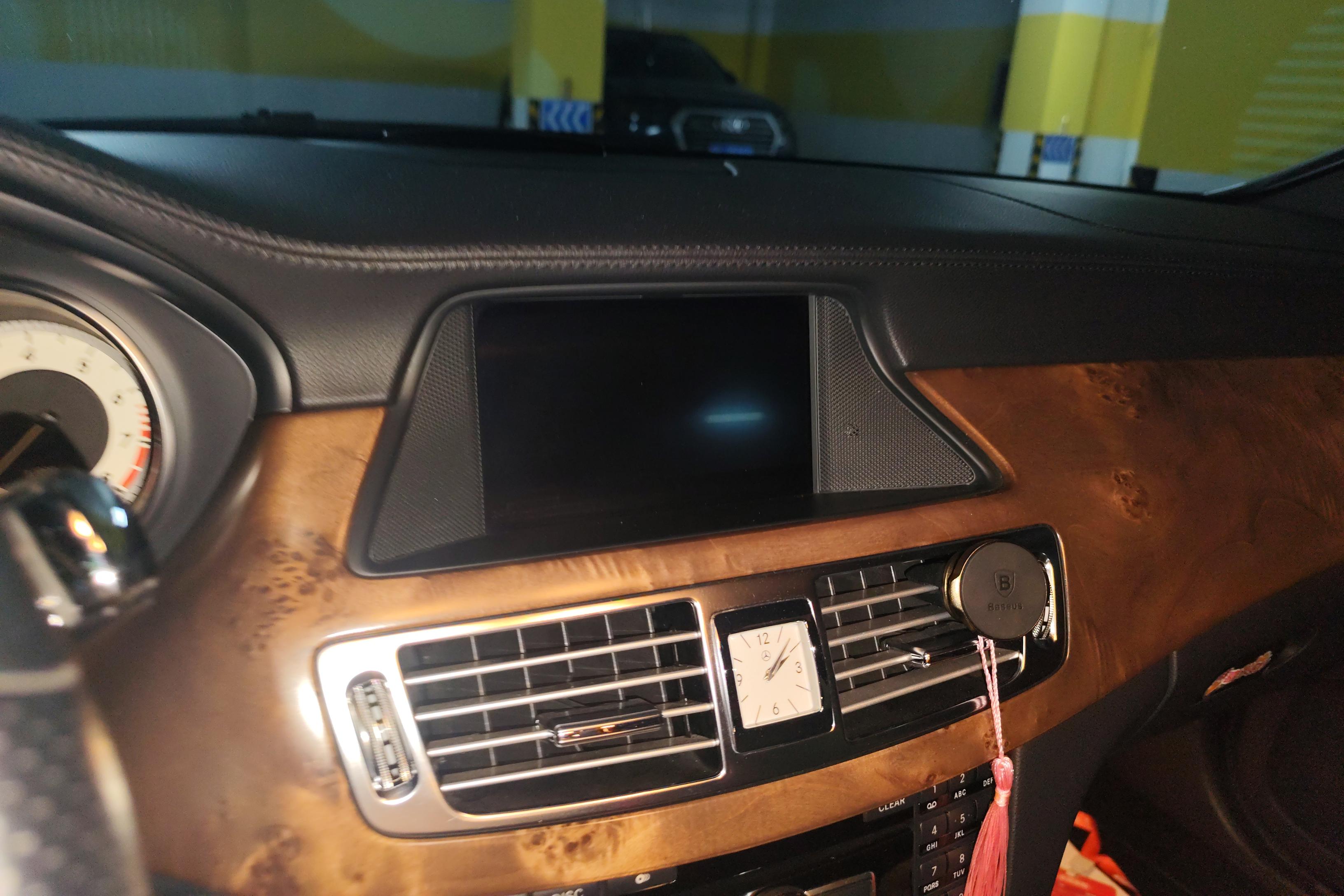 Mercedes-Benz CLS Class 2011 car image #16