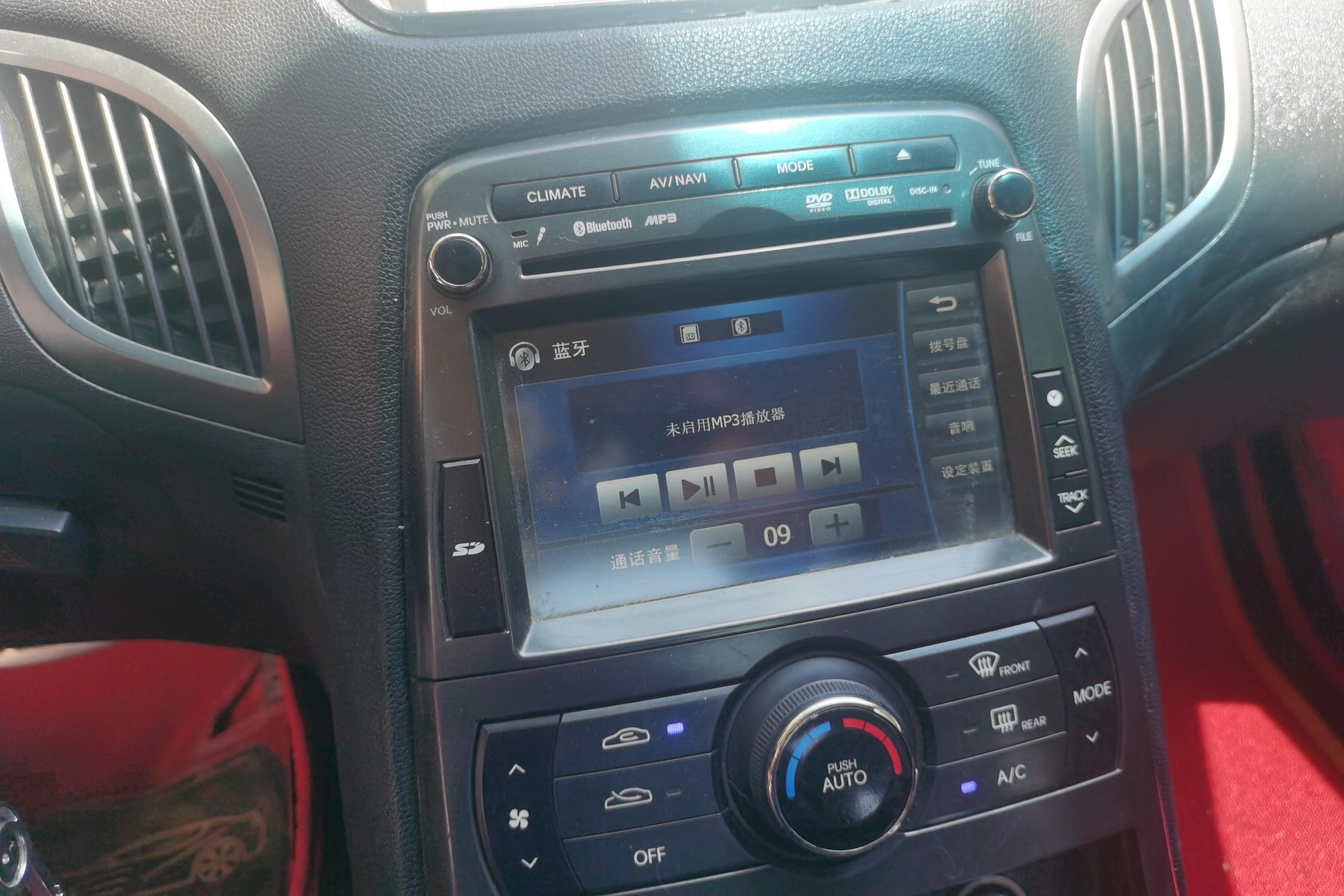 Hyundai Rohens 2012 #16 Hyundai Rohens 2012 car image #16