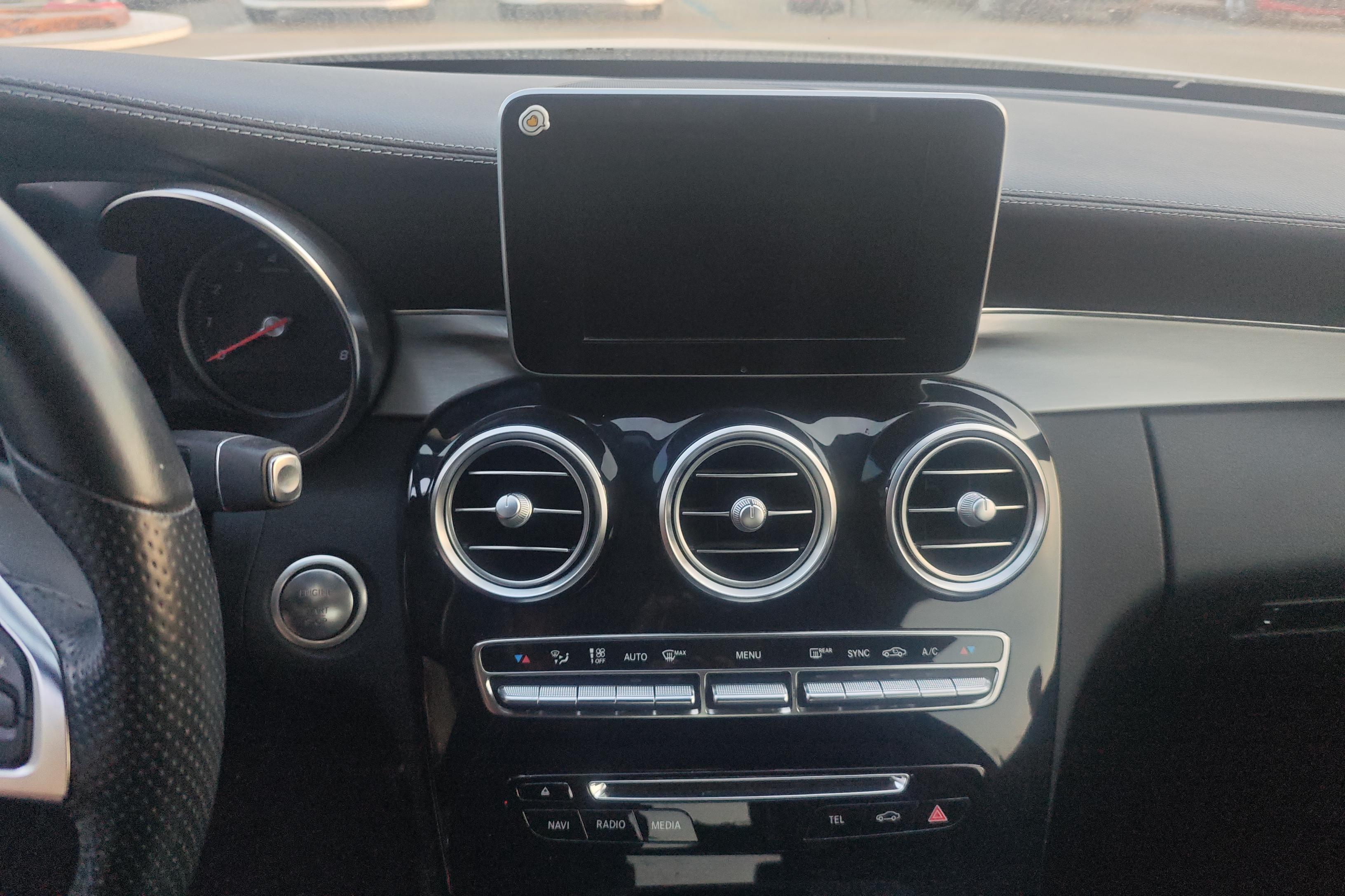 Mercedes-Benz C Class (Imported) 2017 #16 Mercedes-Benz C Class (Imported) 2017 car image #16