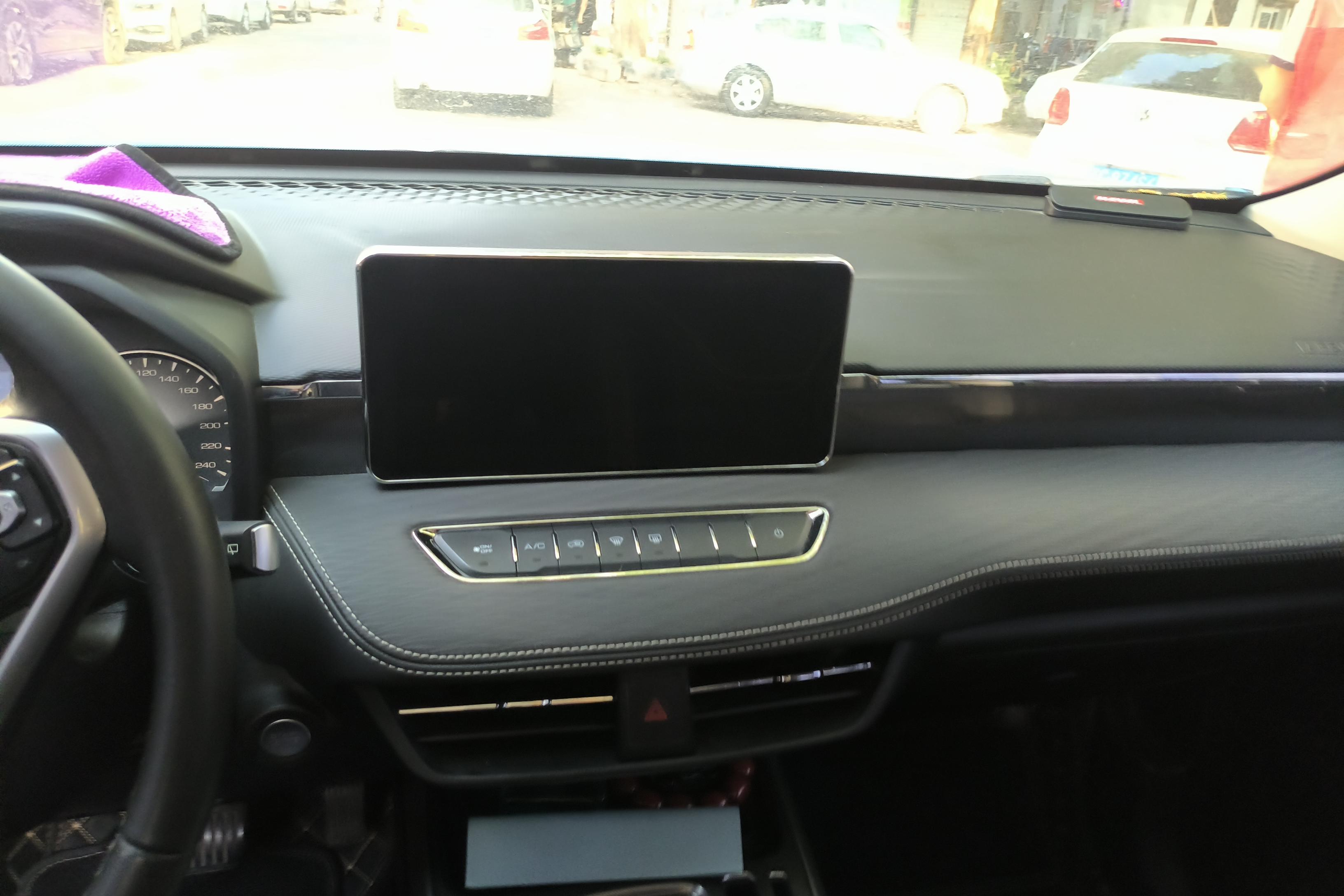 Haval Jolion 2021 #16 Haval Jolion 2021 car image #16