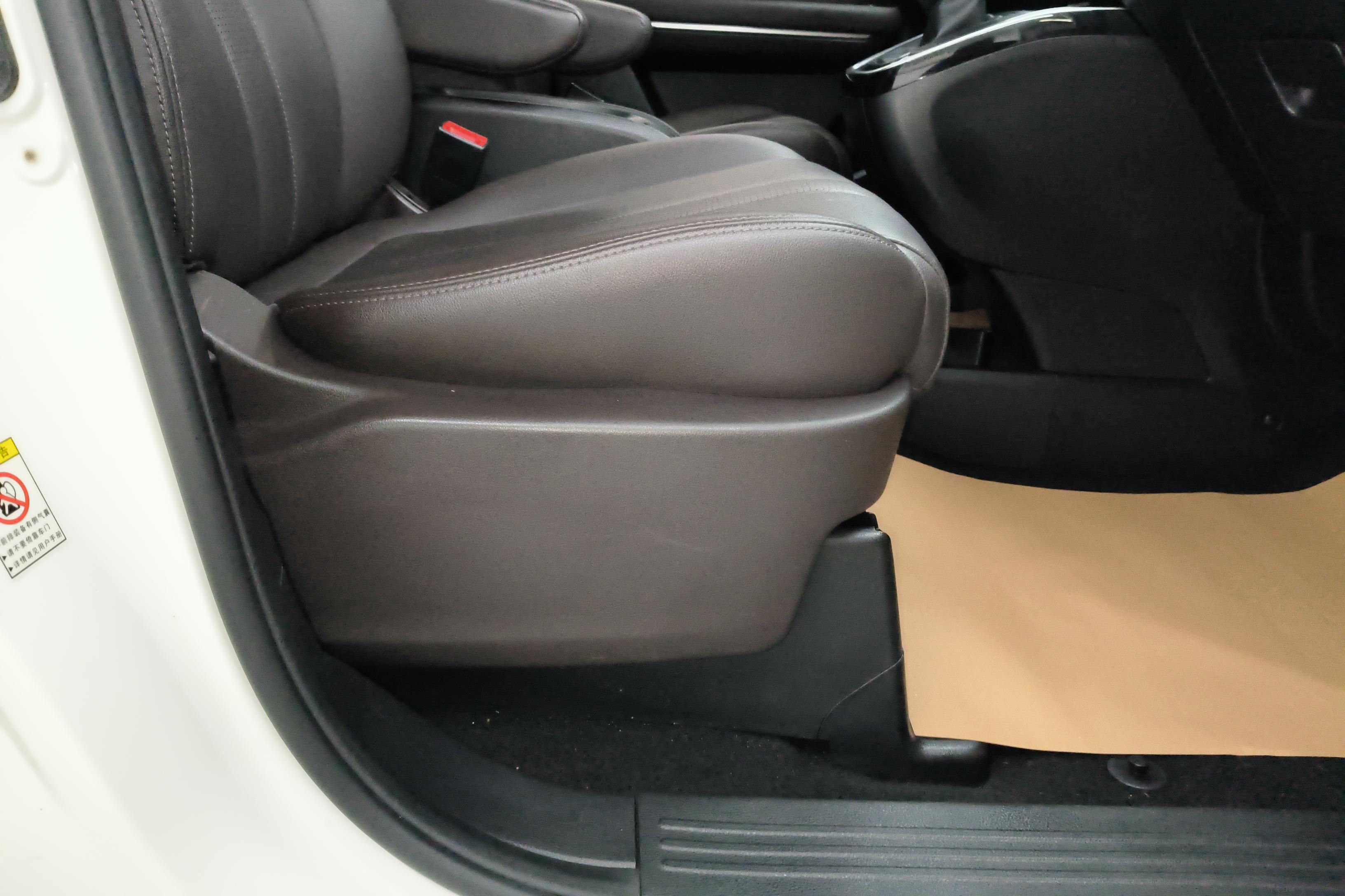 GAC Trumpchi M6 2020 immagine di auto #16