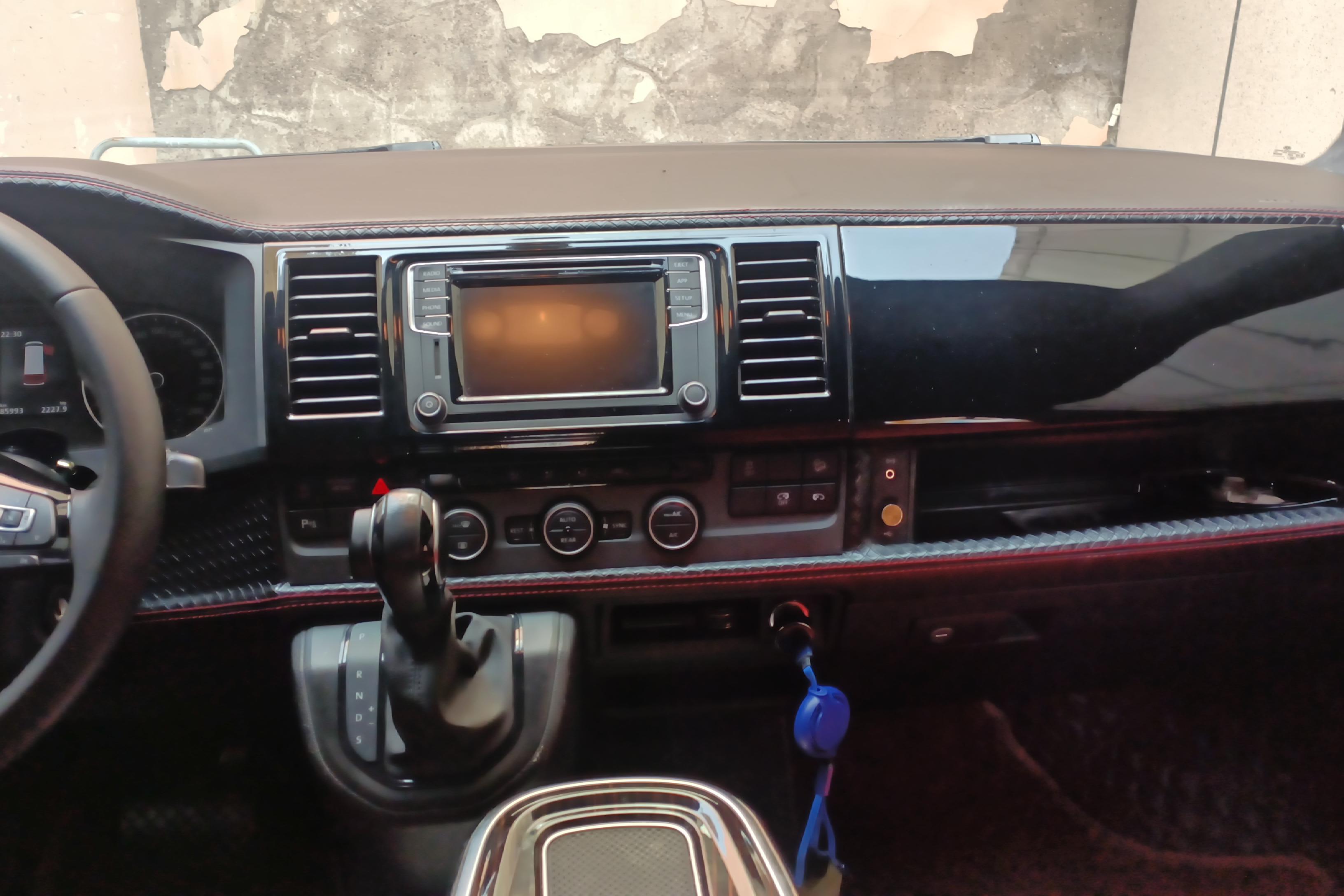 Volkswagen Caravelle 2019 #16 Volkswagen Caravelle 2019 car image #16