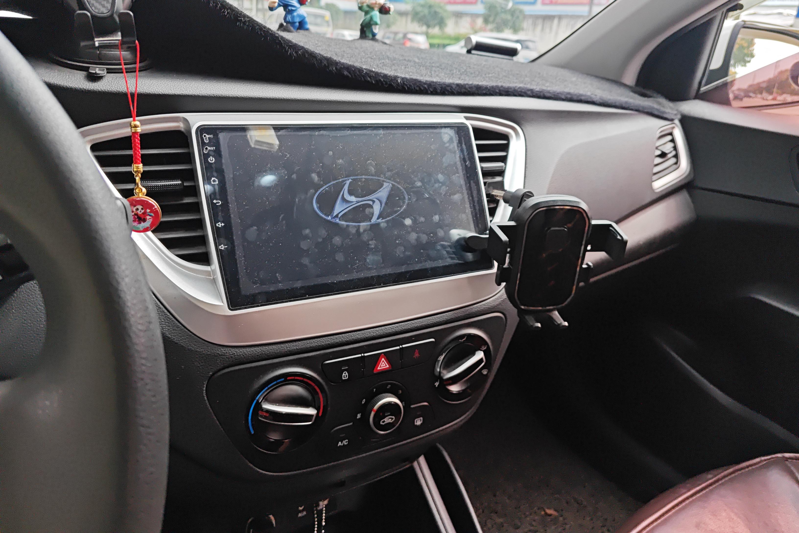 Hyundai Verna 2017 #16 Hyundai Verna 2017 car image #16