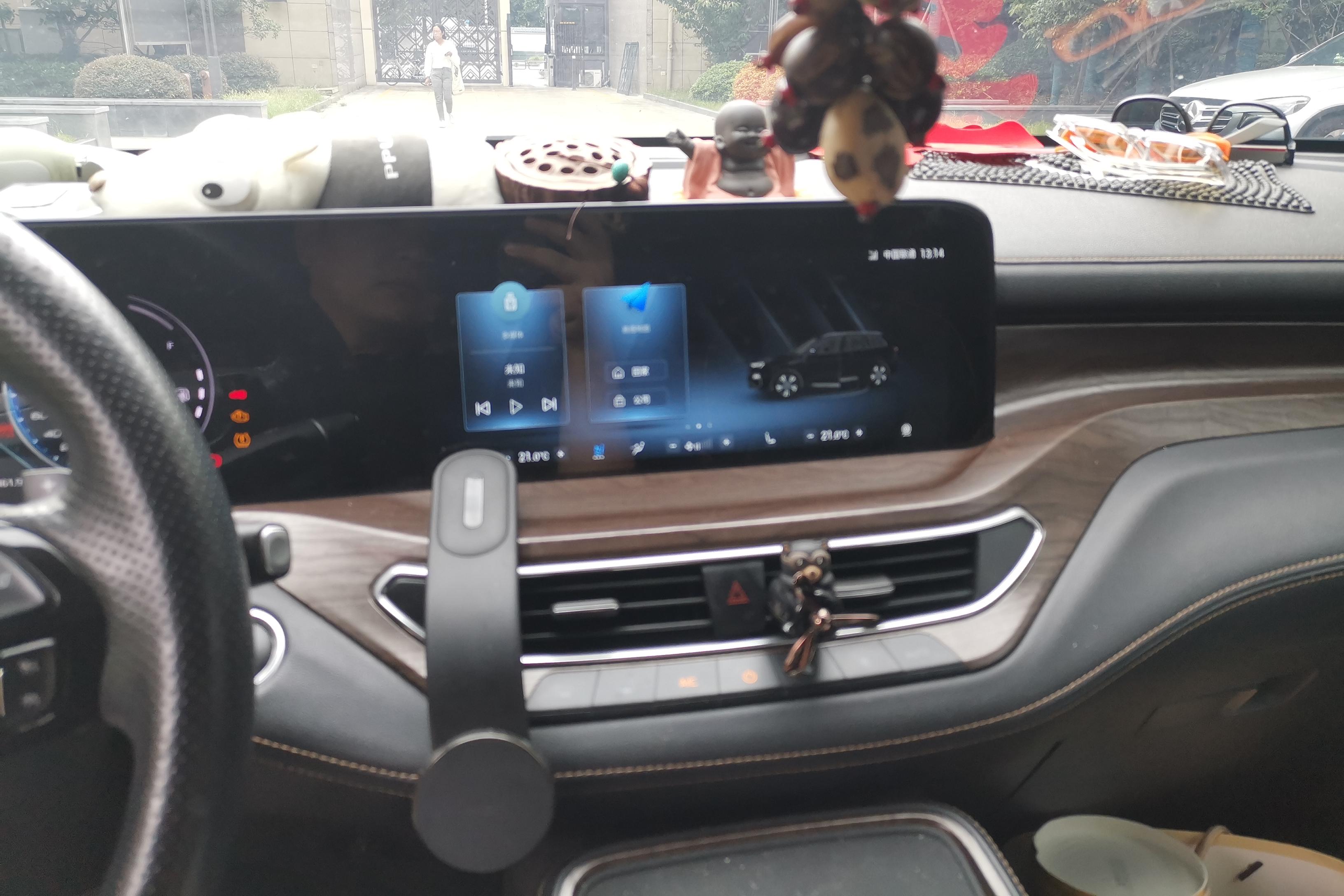 Ford Equator 2021 car image #16