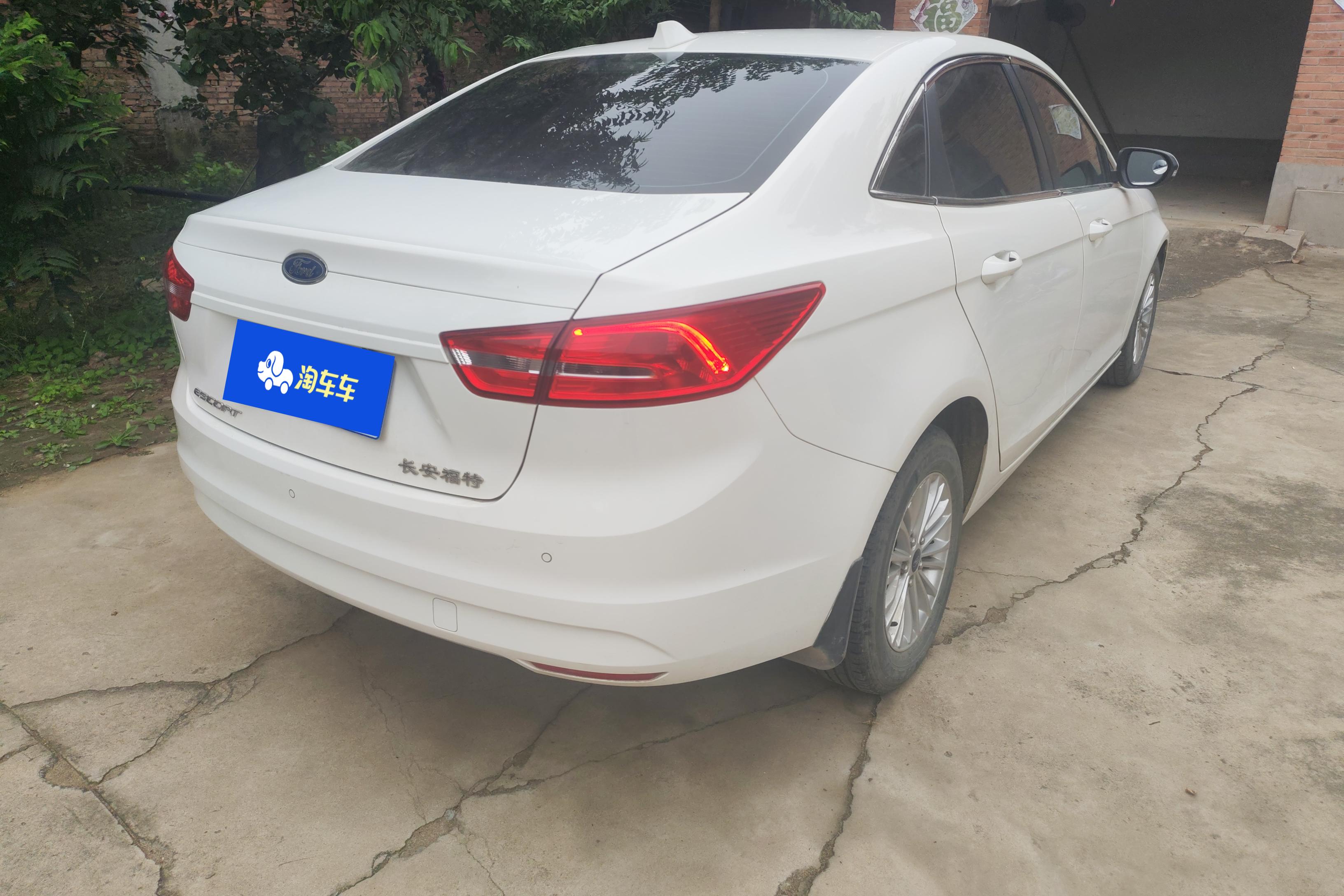 Ford Escort 2017 #16 Ford Escort 2017 immagine di auto #16