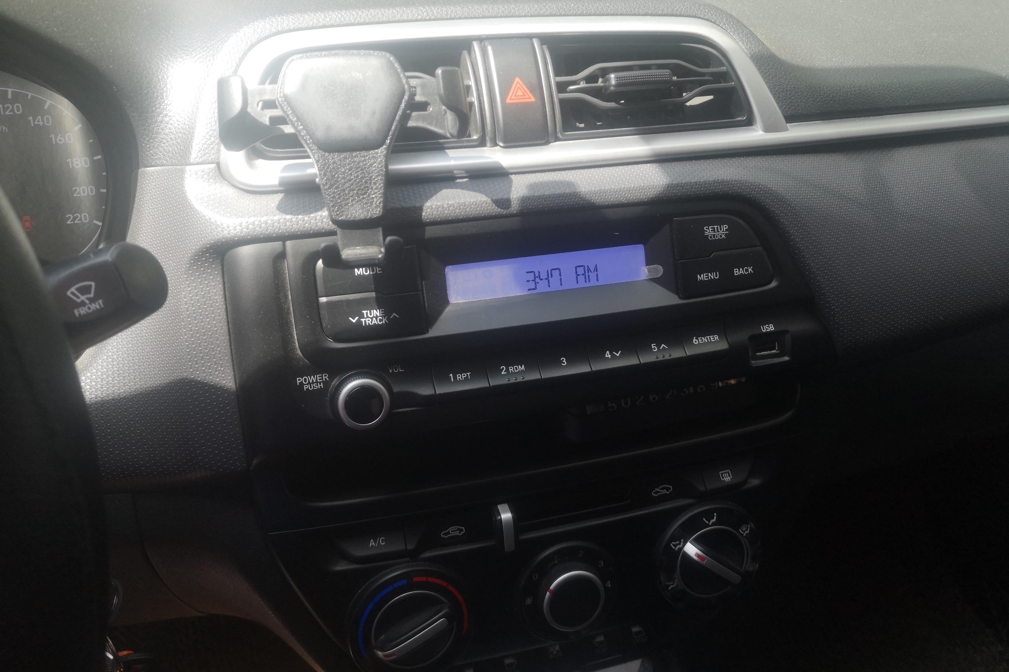 现代 瑞纳 2019 汽车图片 #16