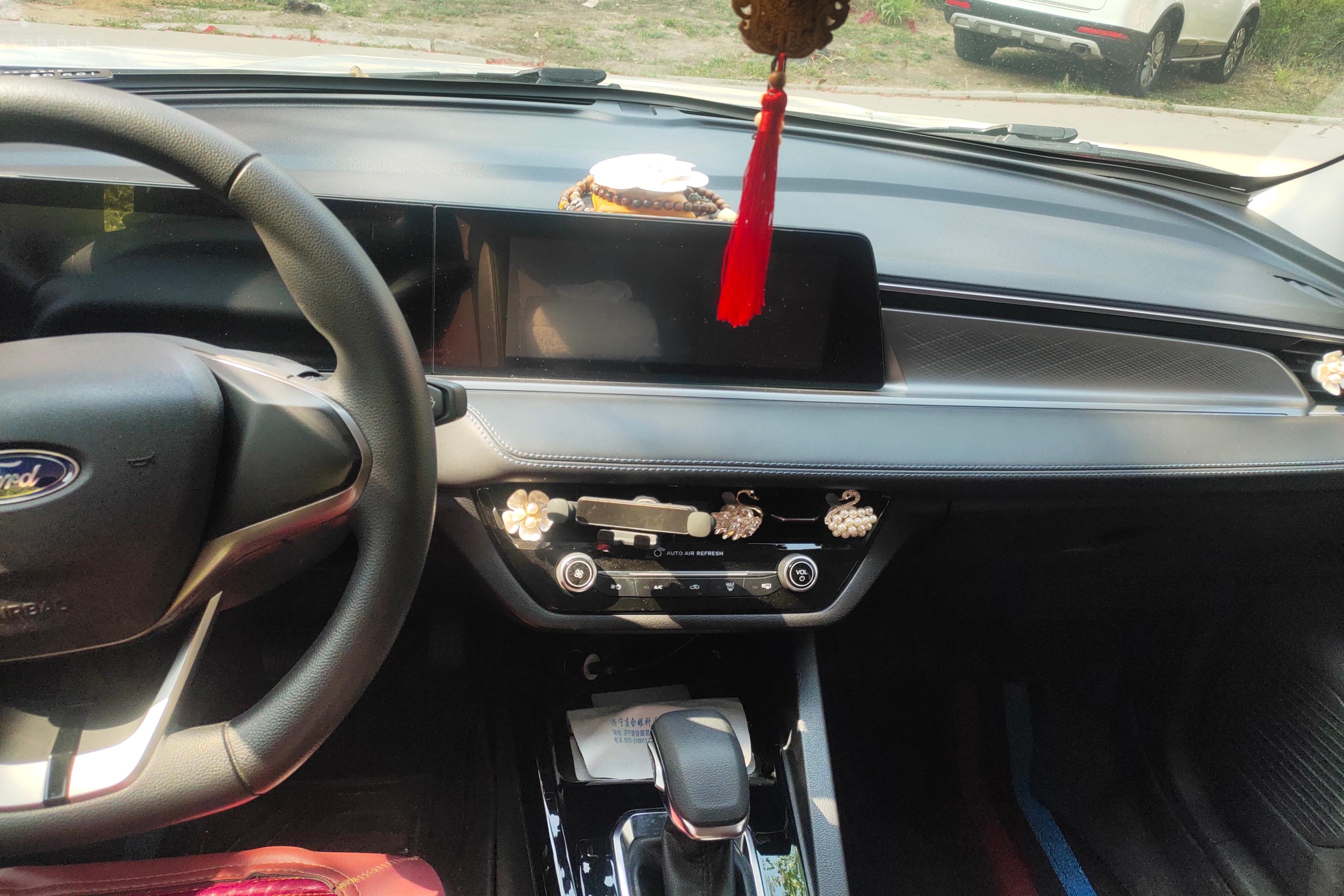 Ford Escort 2021 car image #16