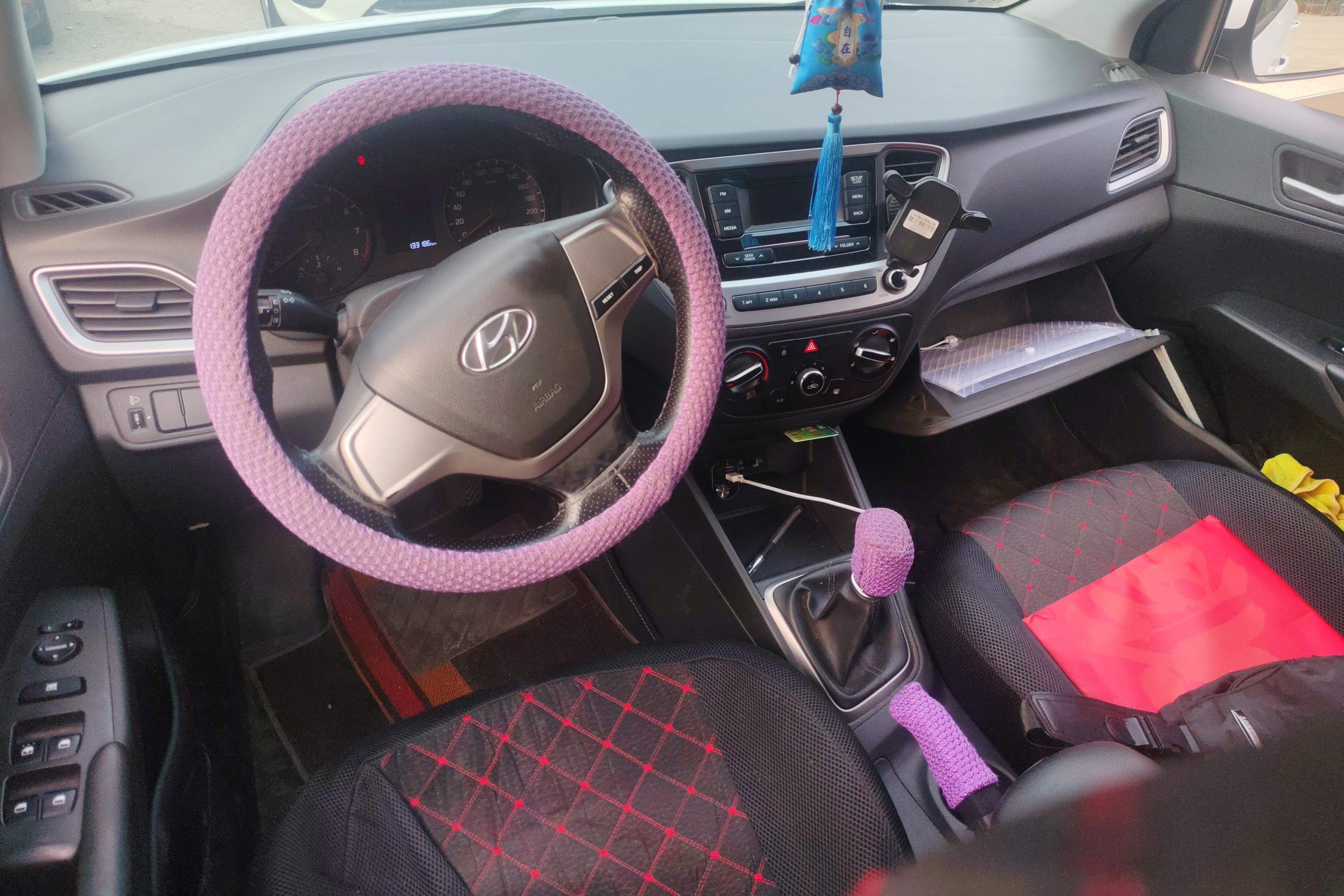 Hyundai Verna 2016 car image #16