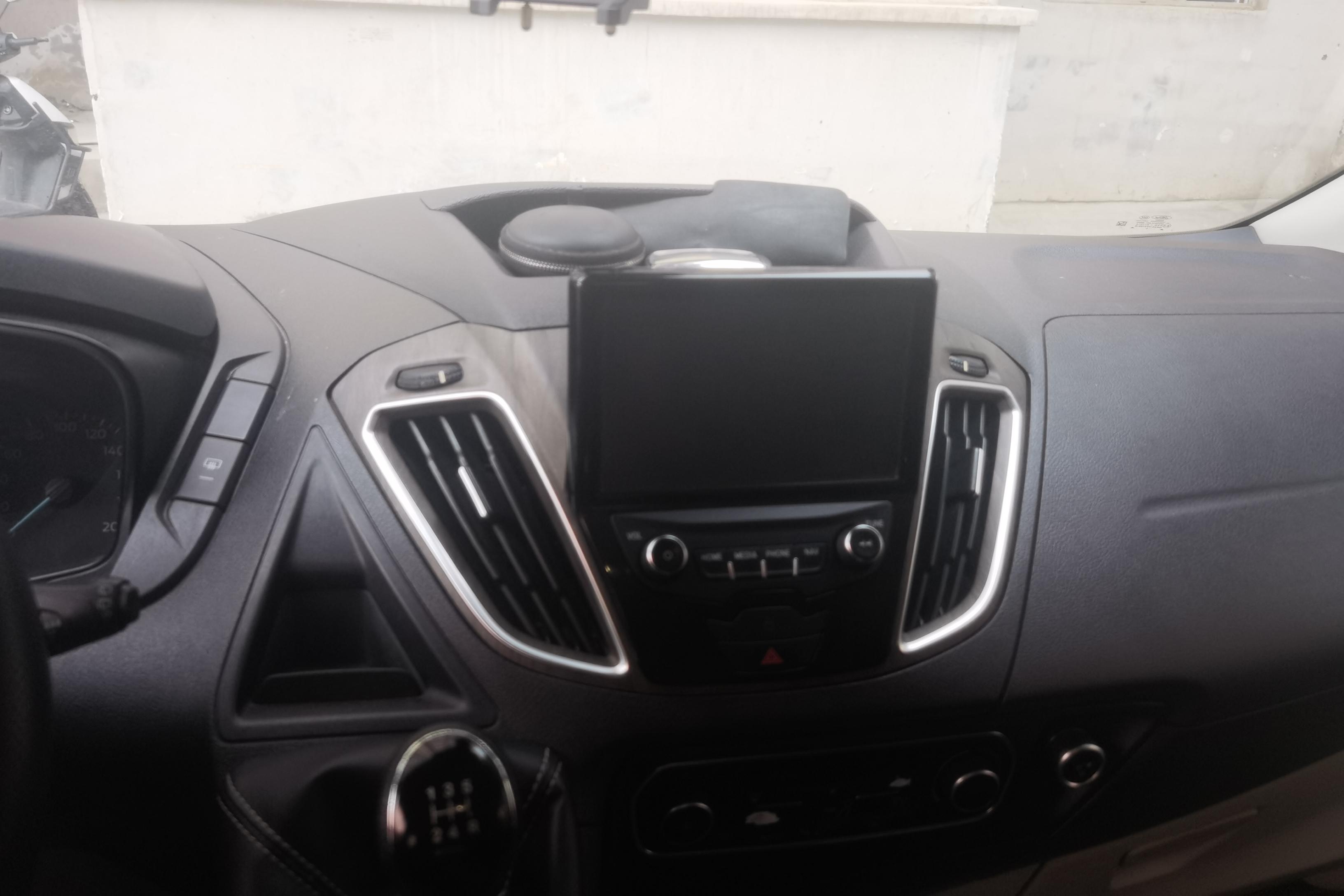 Ford Tourneo 2017 #16 Ford Tourneo 2017 car image #16