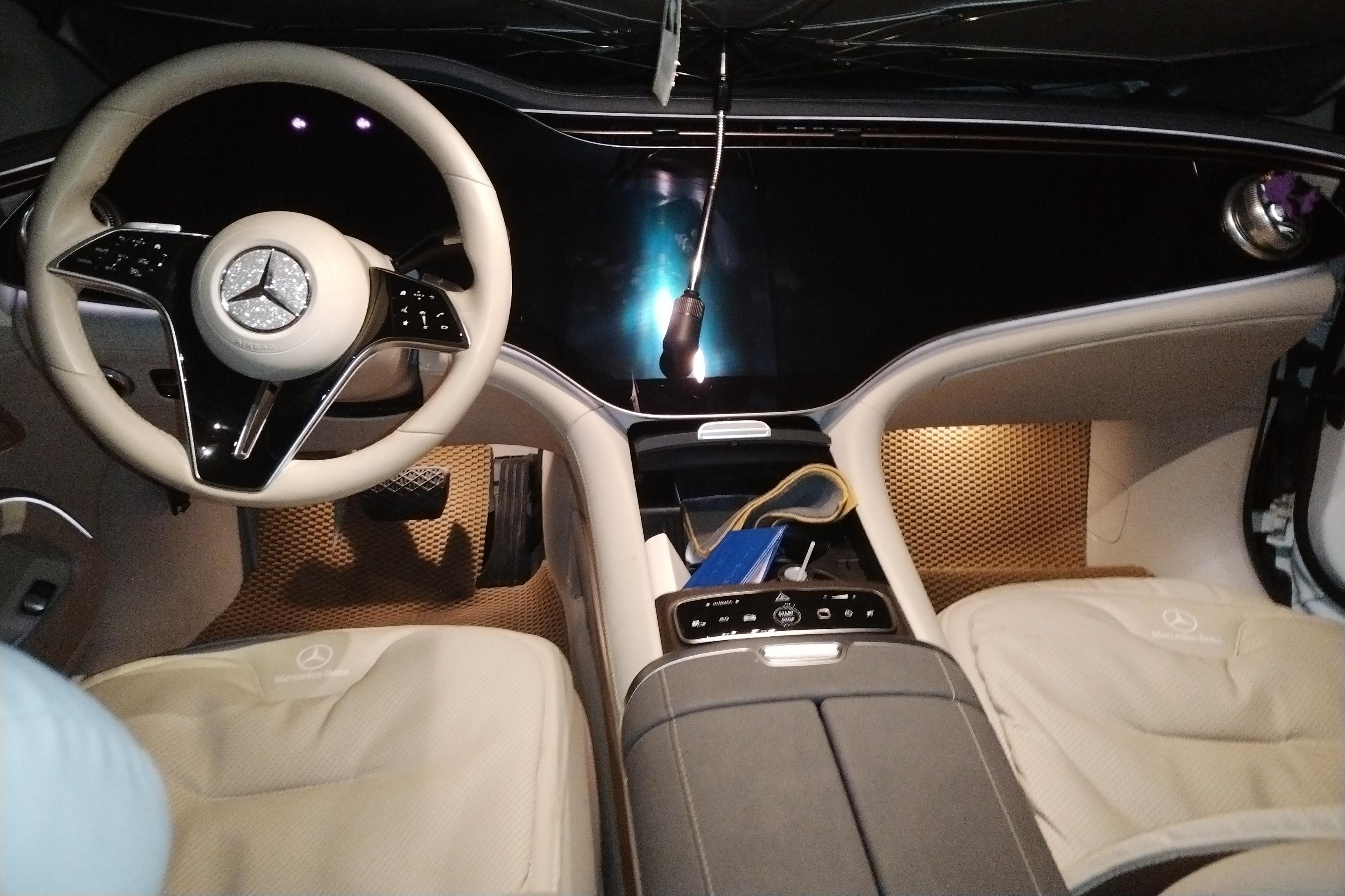 Mercedes-Benz EQS SUV 2022 car image #16