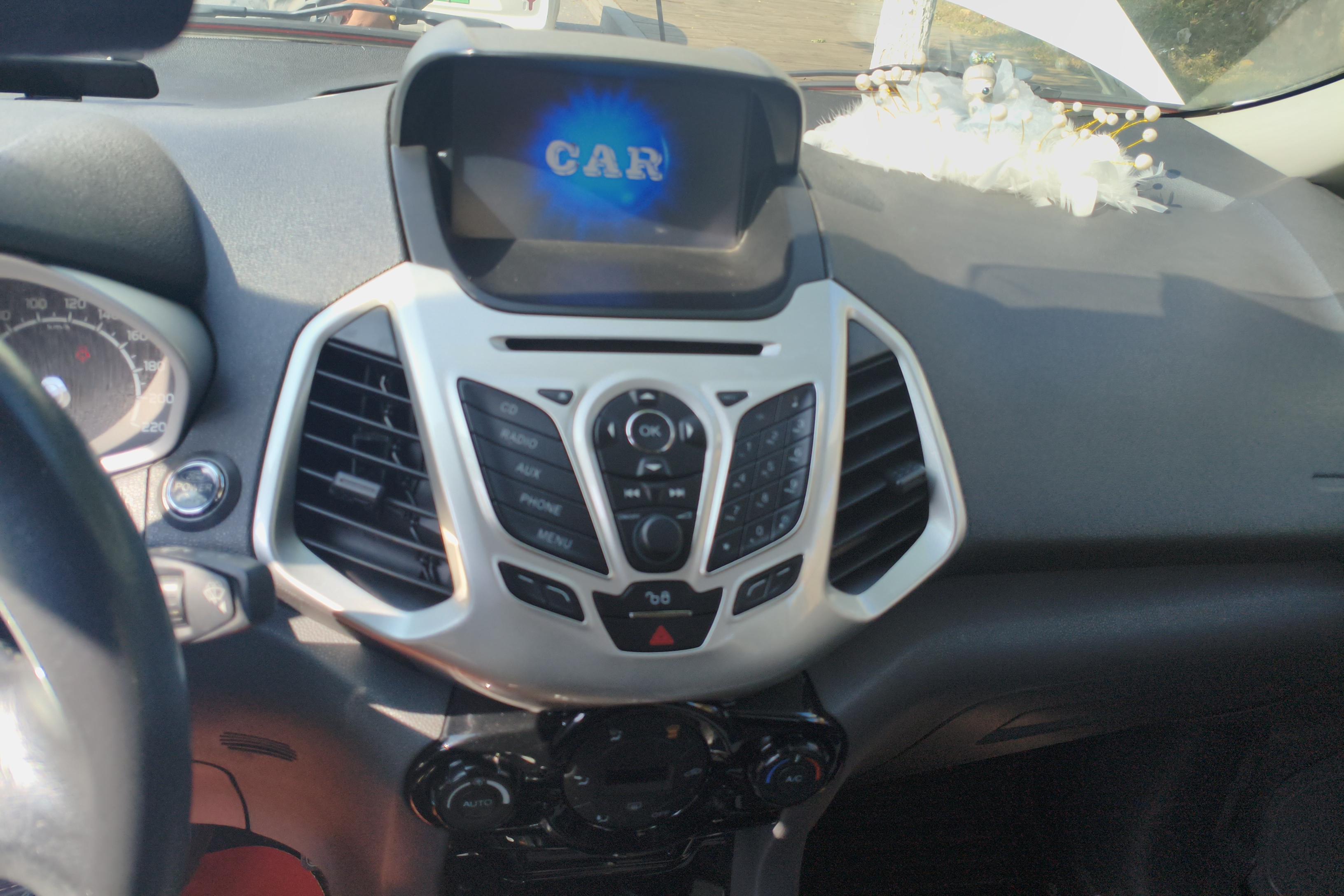 Ford EcoSport 2015 car image #16