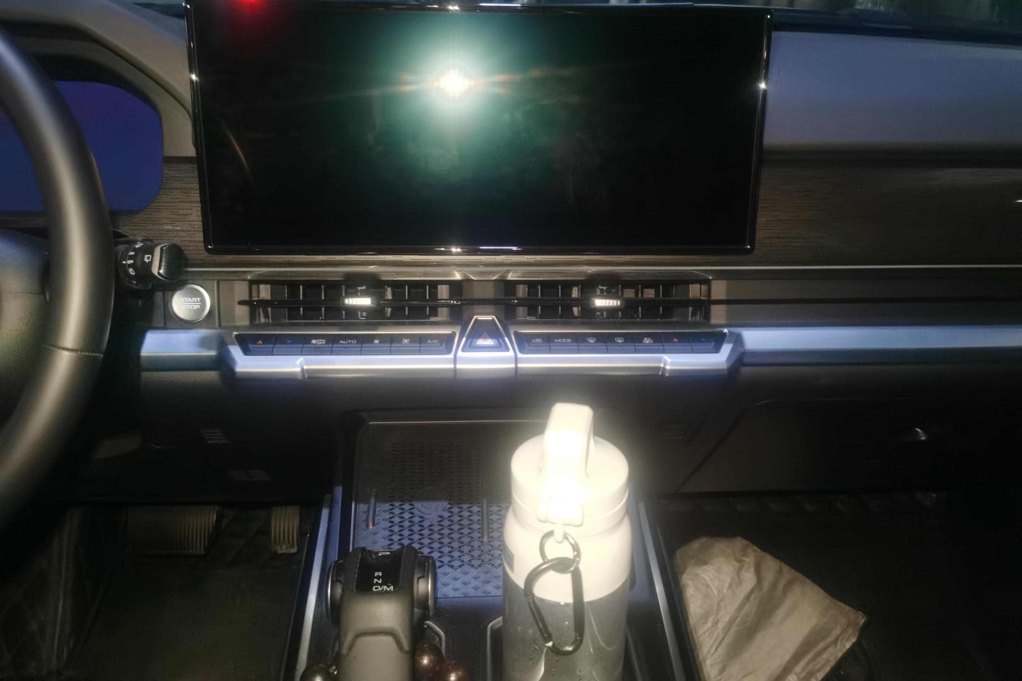 Tank 400 2024 car image #16