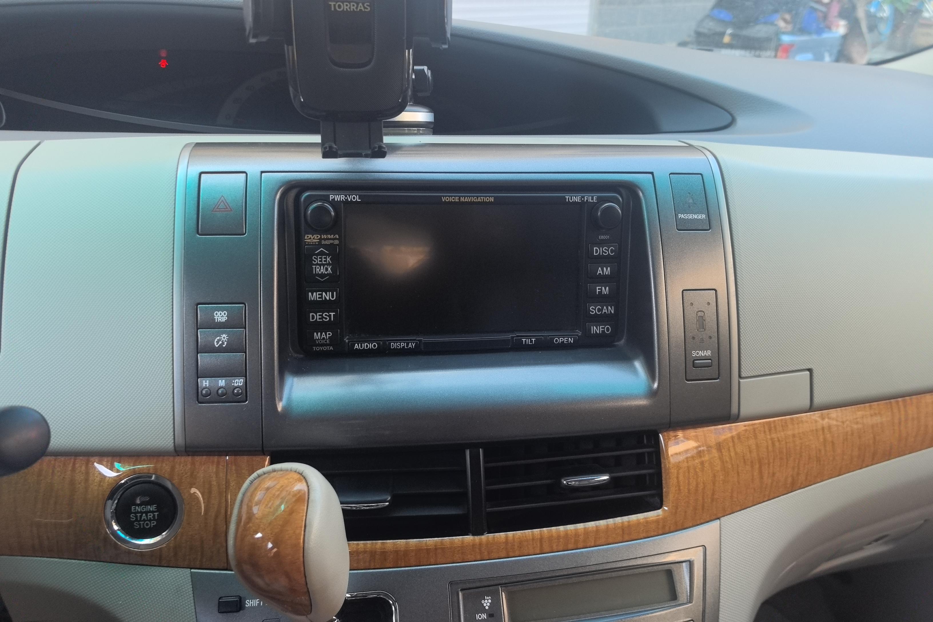 Toyota Previa 2012 car image #16