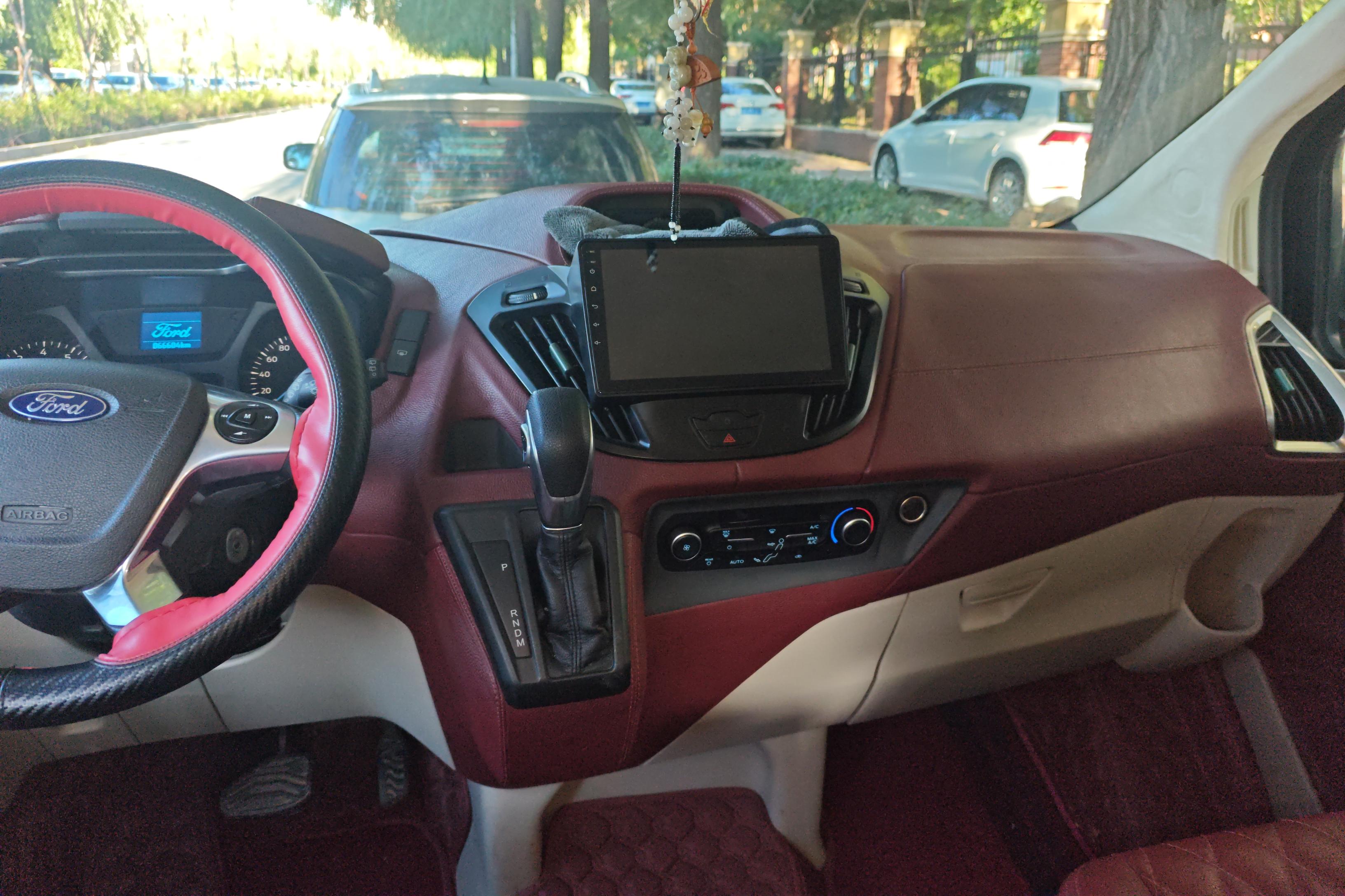 Ford Tourneo 2018 car image #16